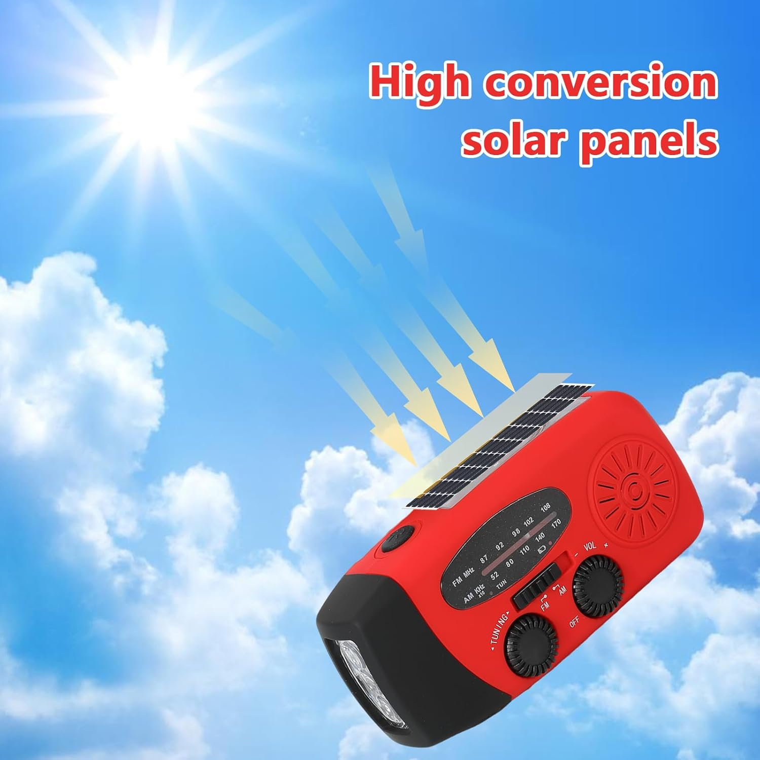 Ein rotes Notfallradio mit Solarpanel unter blauem Himmel mit Sonne.