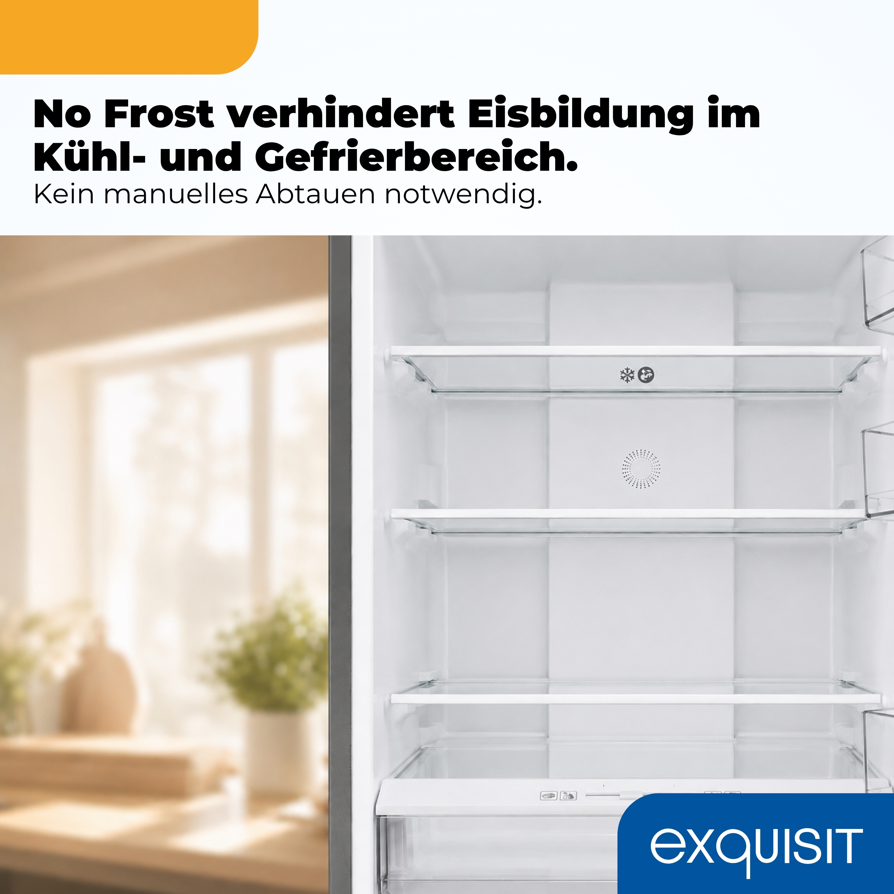 Ein leerer Kühlschrank mit Glasböden und Schubladen. Logo 'Exquisit'.