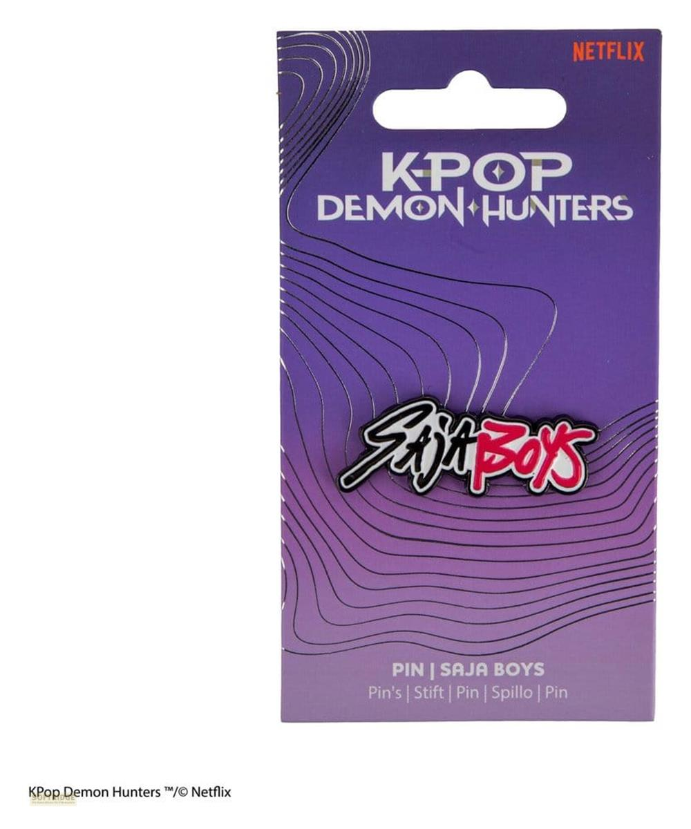 Lila Verpackung für K-Pop Demon Hunters Pin mit Netflix-Logo und Saja Boys.
