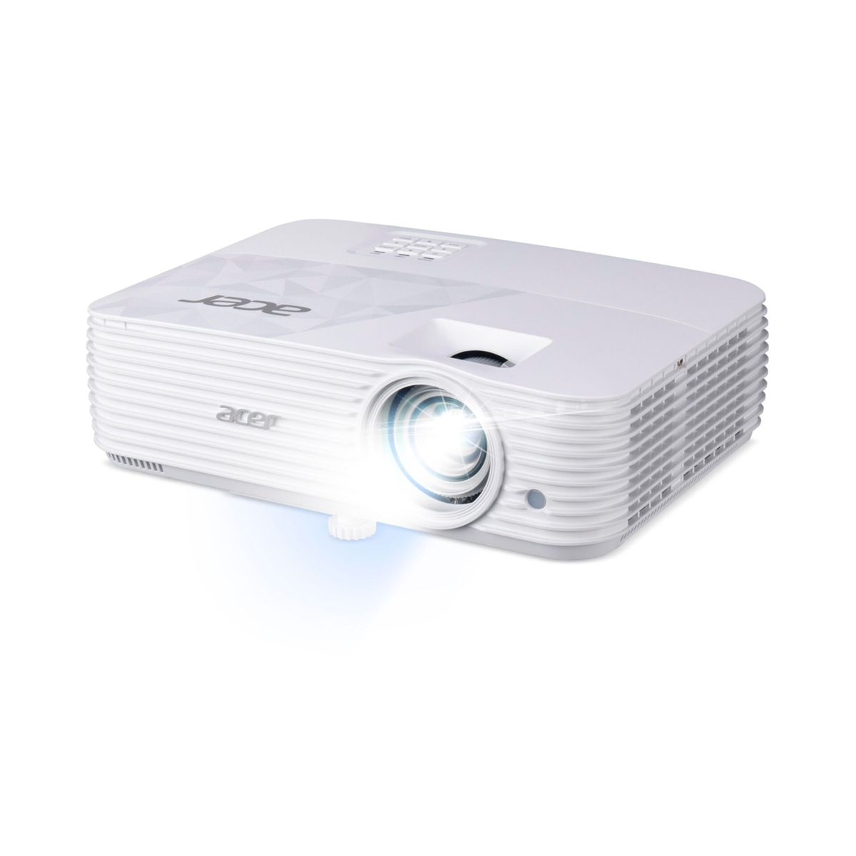 Ein weißer Acer-Projektor mit eingeschaltetem Lichtstrahl, isoliert auf weißem Hintergrund.