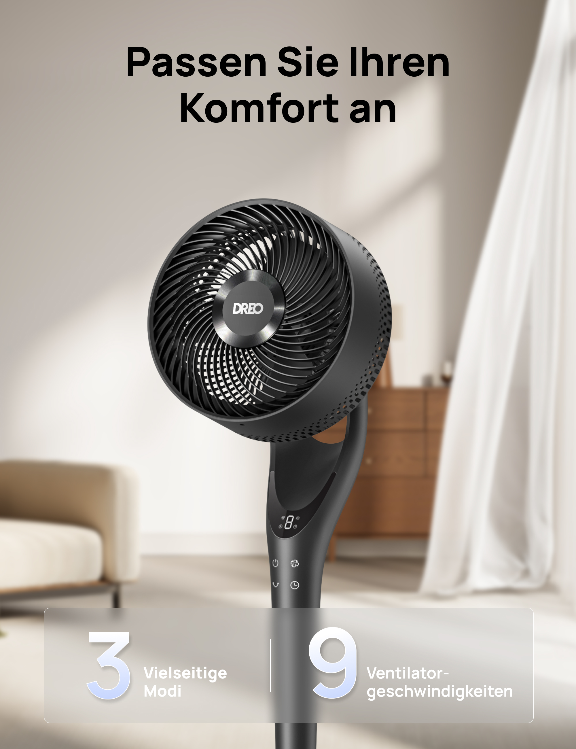 Ein schwarzer Ventilator mit 3 Modi und 9 Geschwindigkeiten steht in einem Raum.