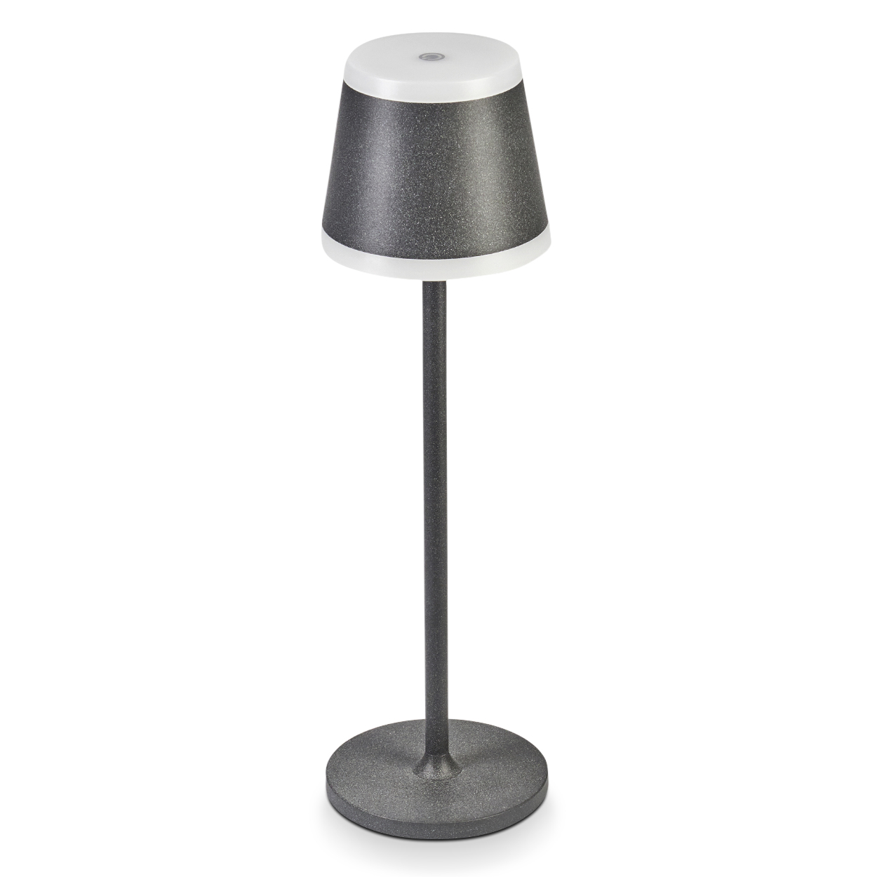 Eine dunkle Stehlampe mit rundem Fuß und kegelförmigem Lampenschirm.
