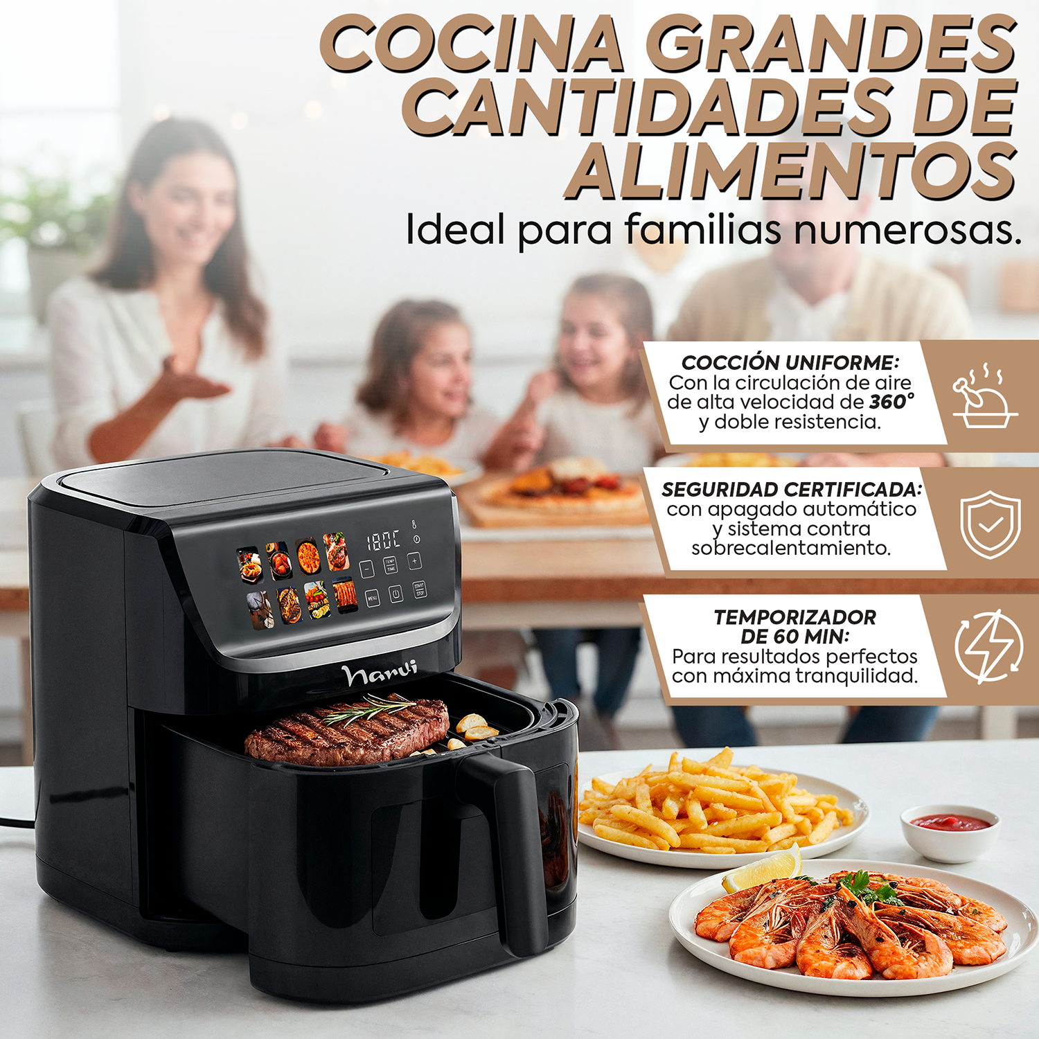 Freidora de aire negra con bistec, papas fritas y camarones. Familia al fondo.