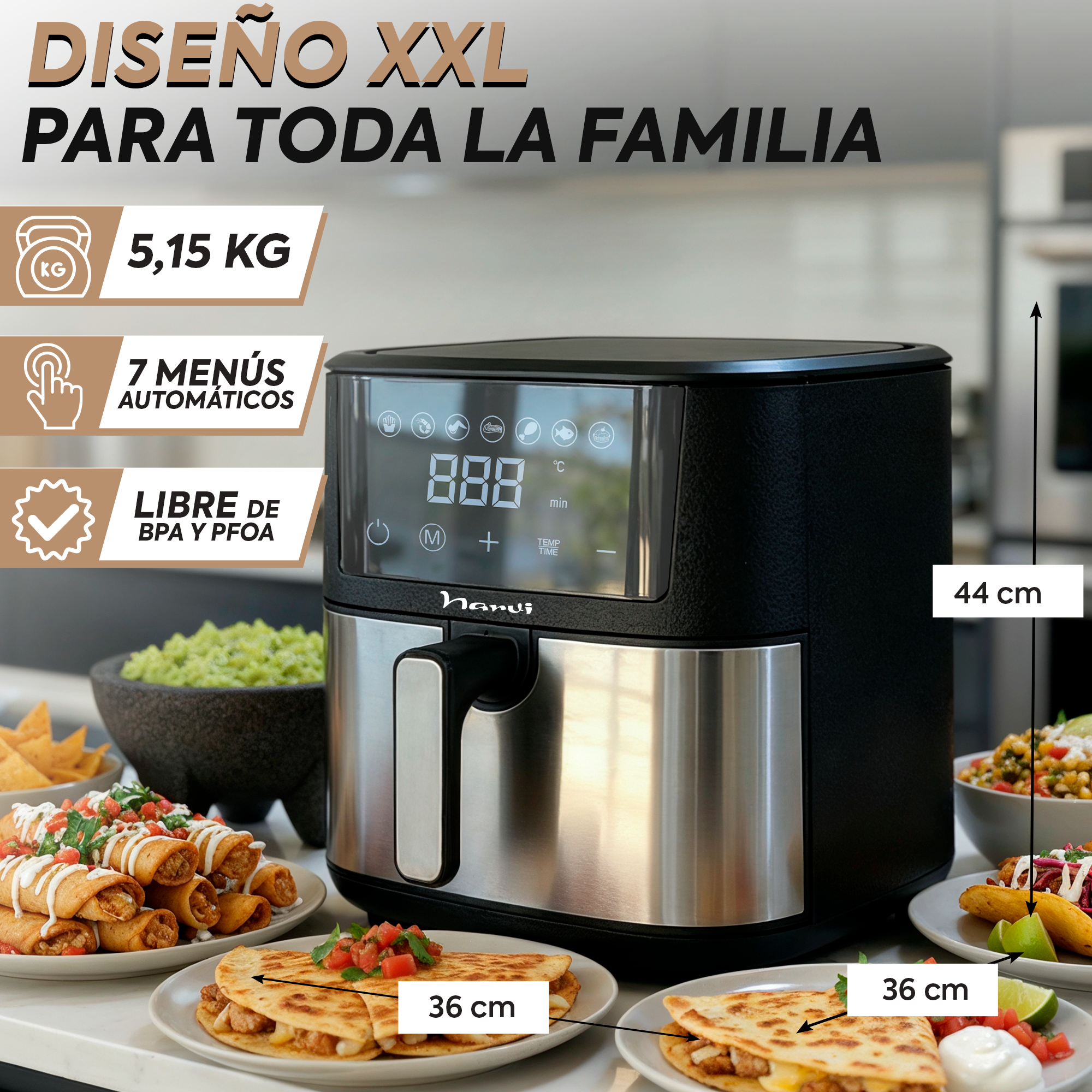Una freidora de aire negra se coloca frente a comidas apetitosas como quesadillas y tacos.