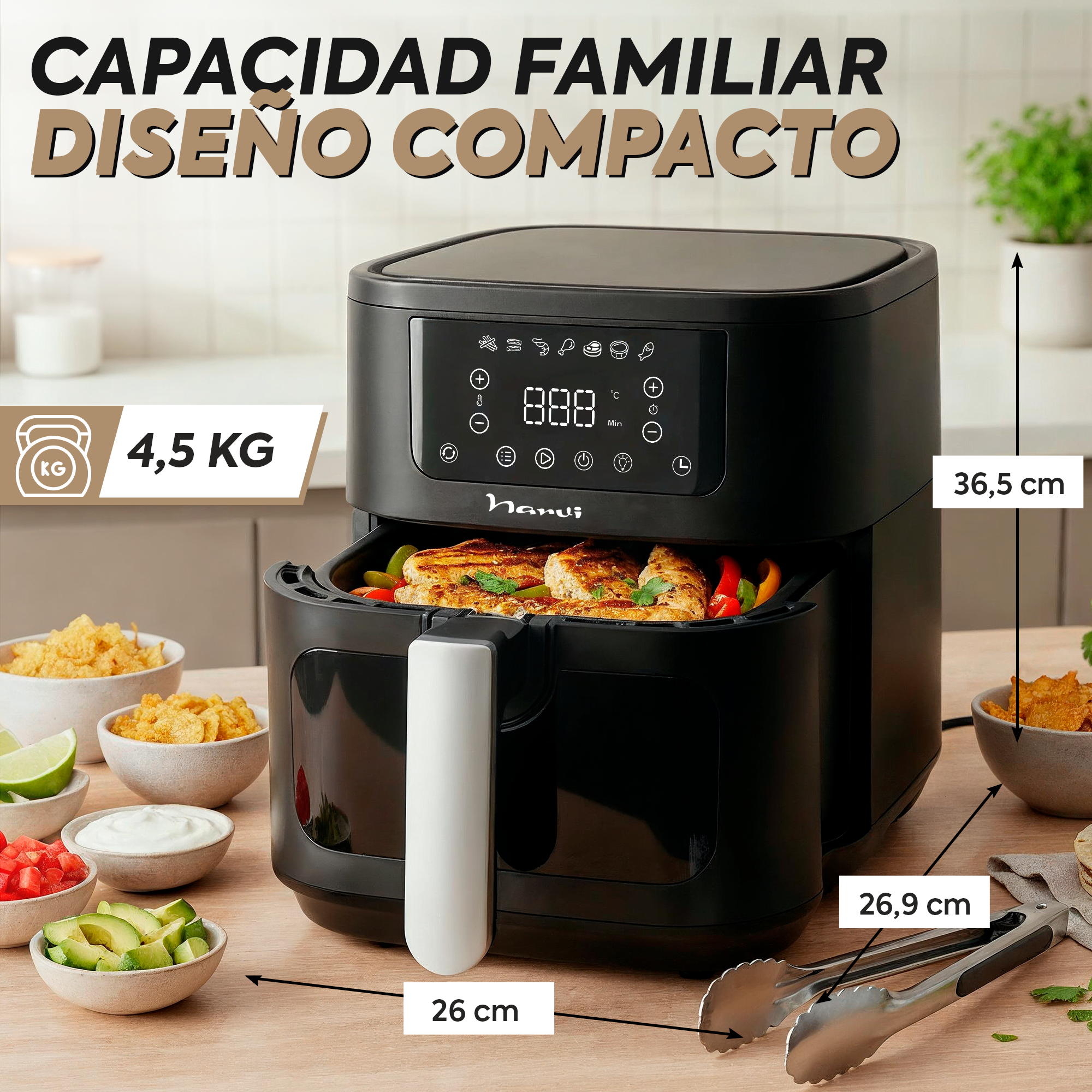 Freidora de aire negra con pollo y verduras cocidas, al lado cuencos con guarniciones.