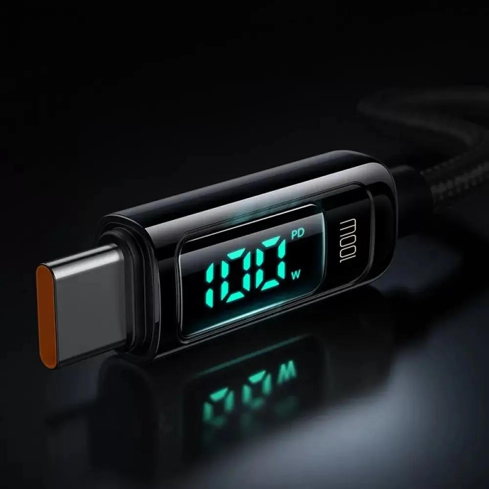 100W PD gösteren dijital ekranlı USB-C kablosu.