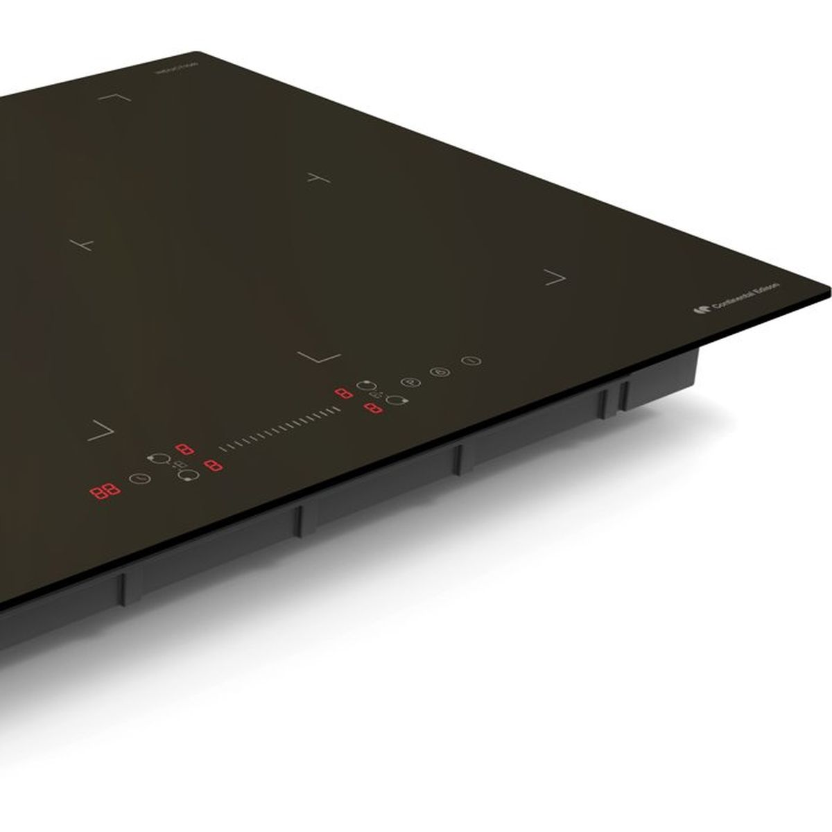 Un piano cottura a induzione nero con display digitali rossi e simboli zona cottura.