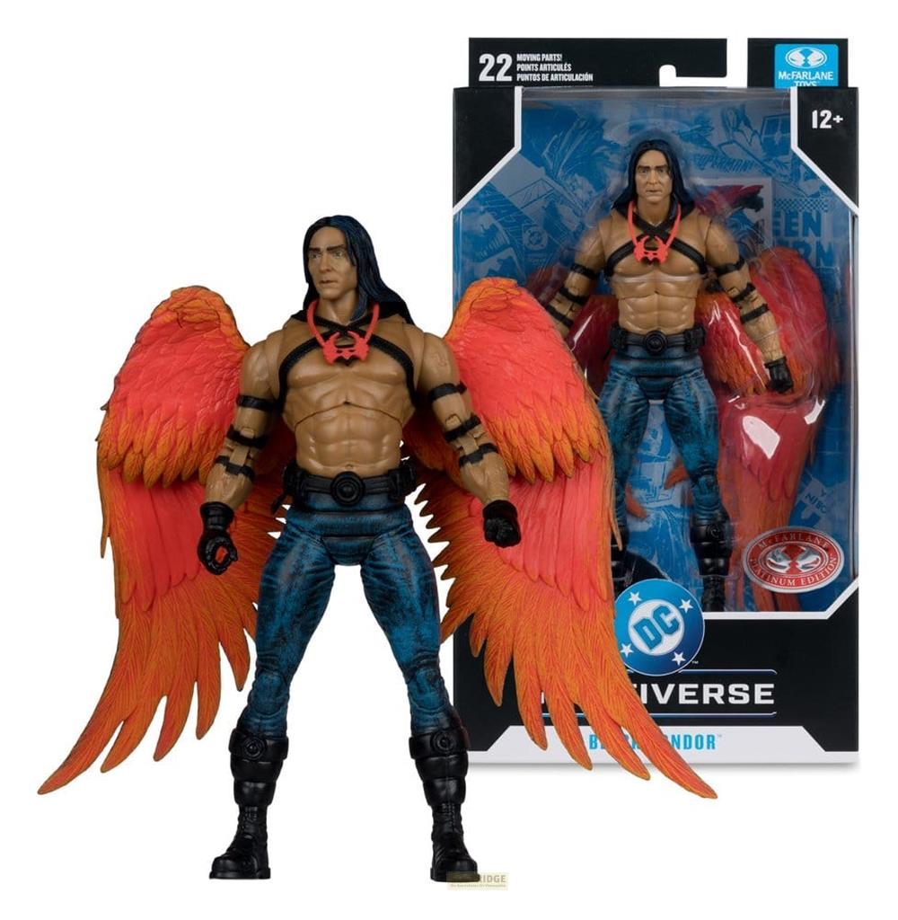 Ein Actionfigur mit orangefarbenen Flügeln und blauer Hose.