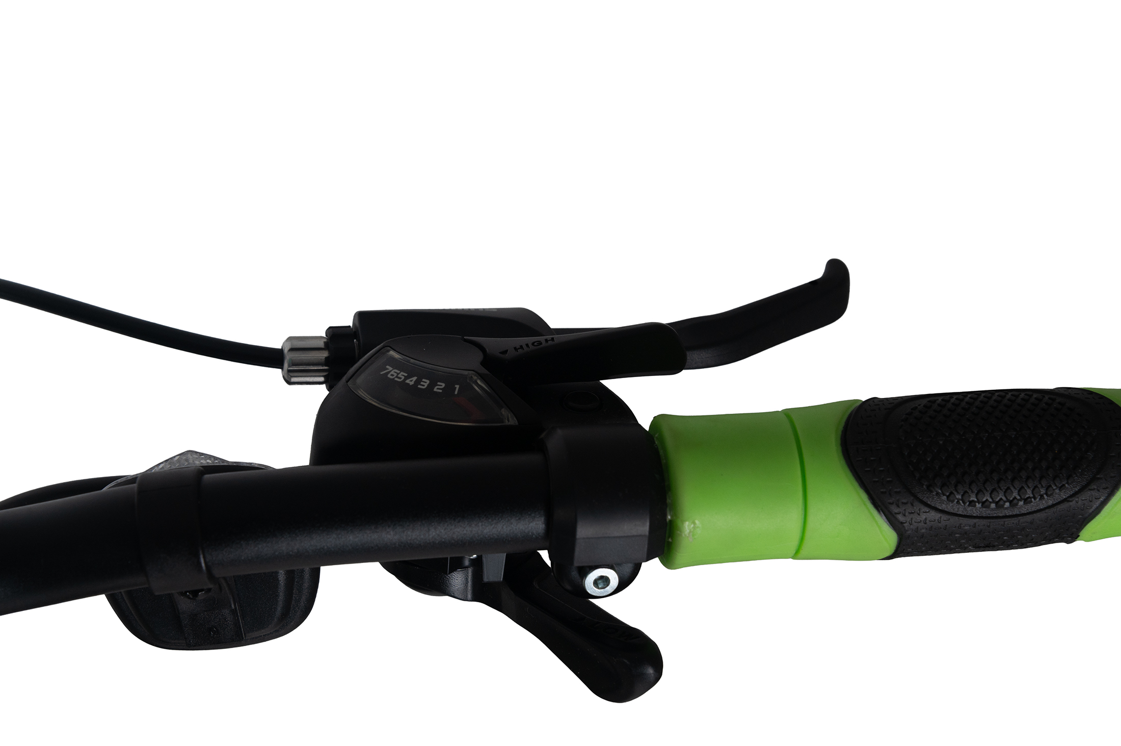 Fahrradlenker mit grünen Griffen und Gangschaltung.