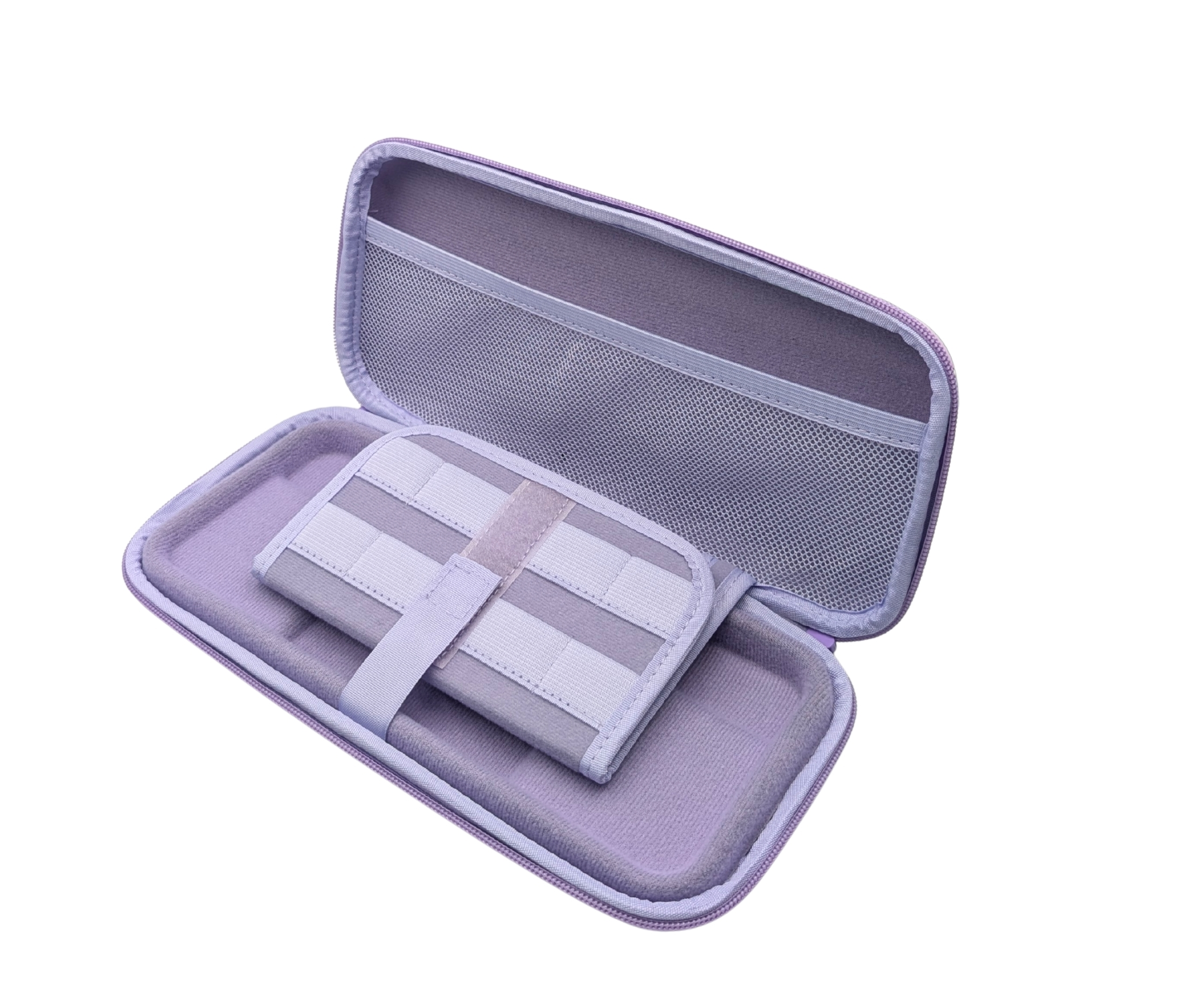 Estuche morado con cremallera, forro interior y correas elásticas.