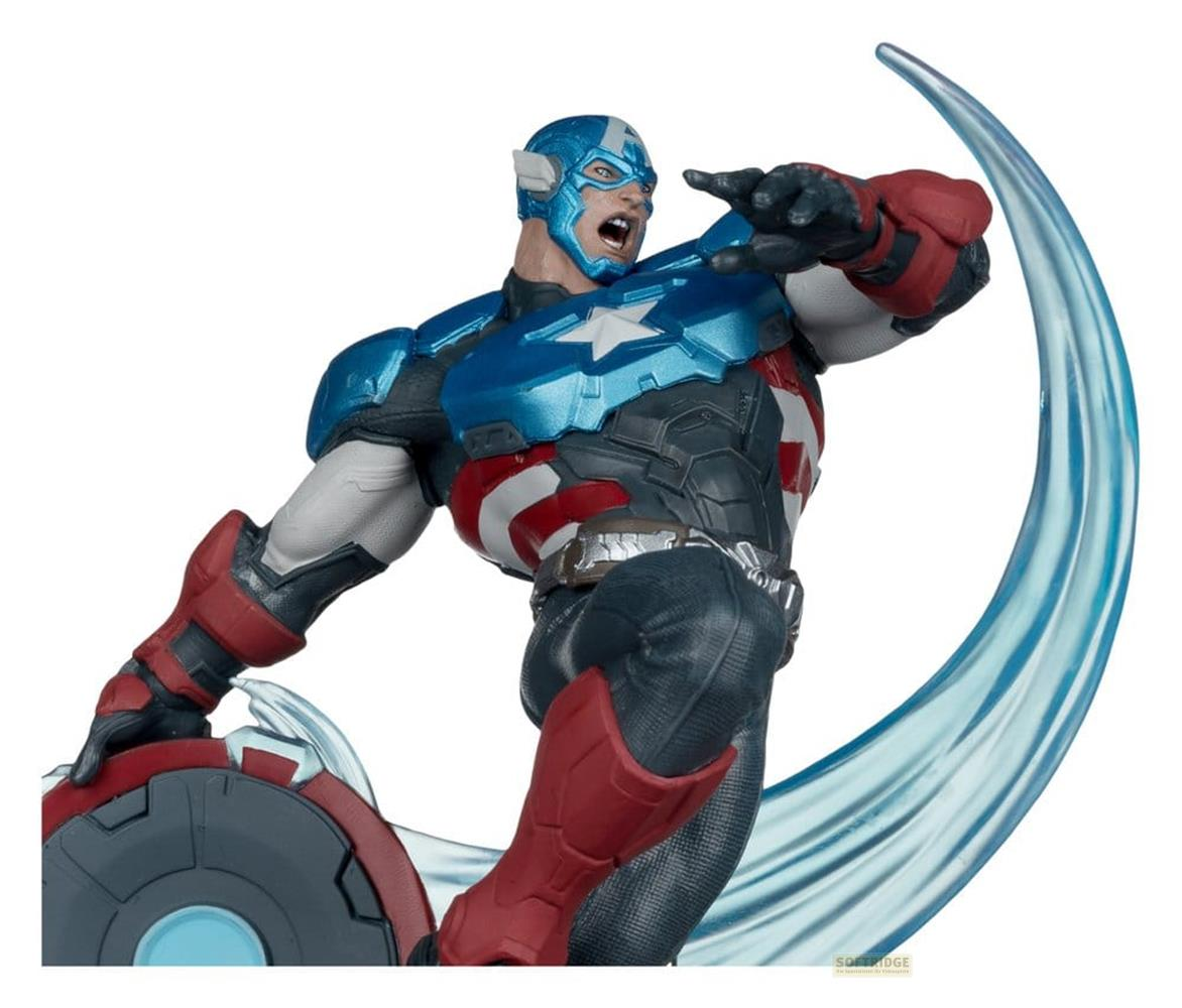 Captain America Figur mit Schild und blauem Energieeffekt auf weißem Hintergrund.