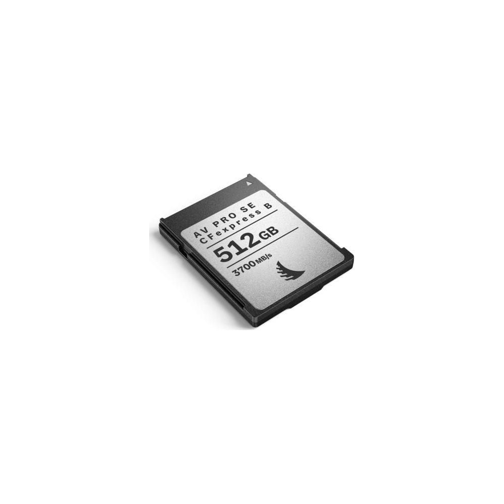 Una scheda di memoria CFexpress nera da 512 GB con 3700 MB/s.