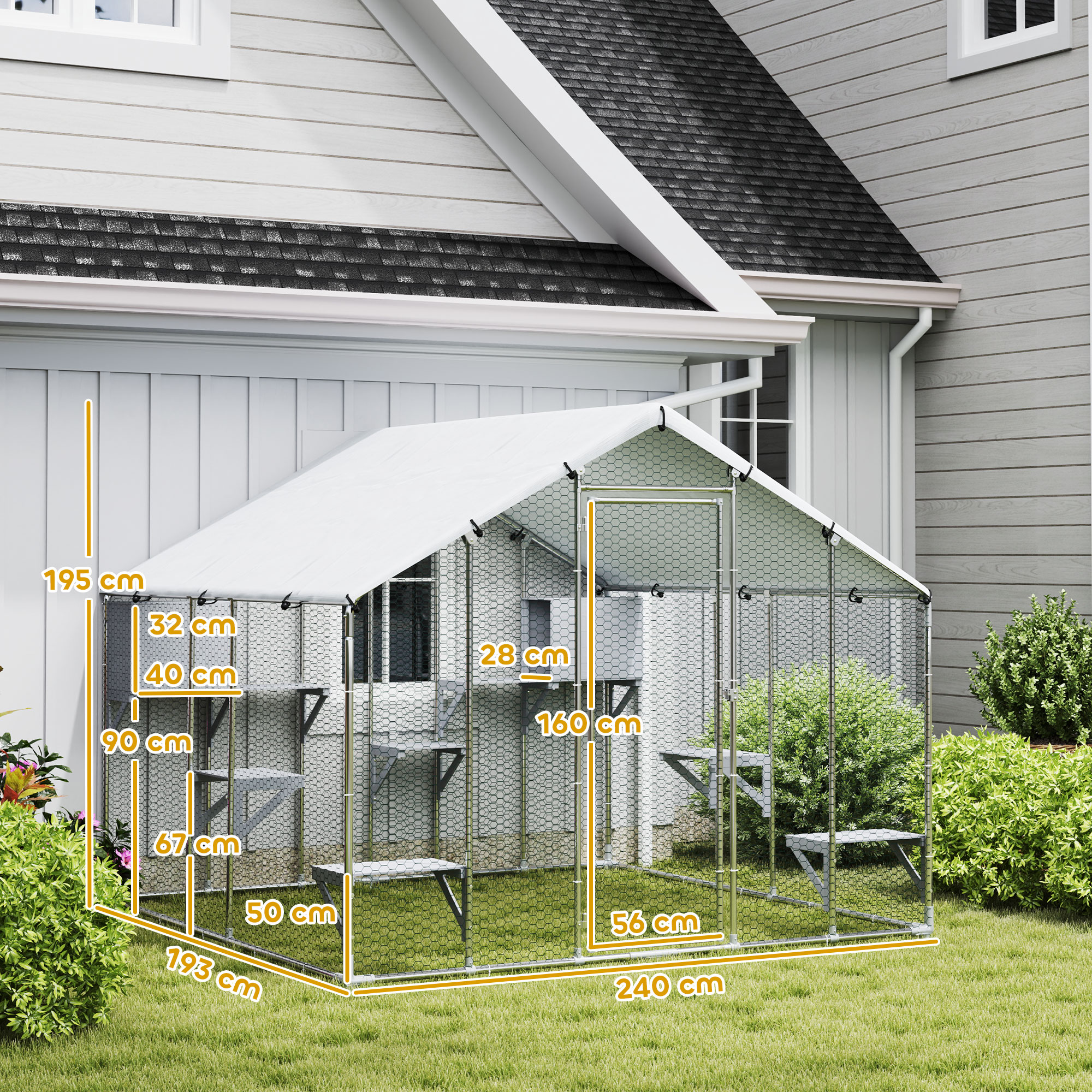 Un gran recinto exterior para gatos con varios niveles y dimensiones.