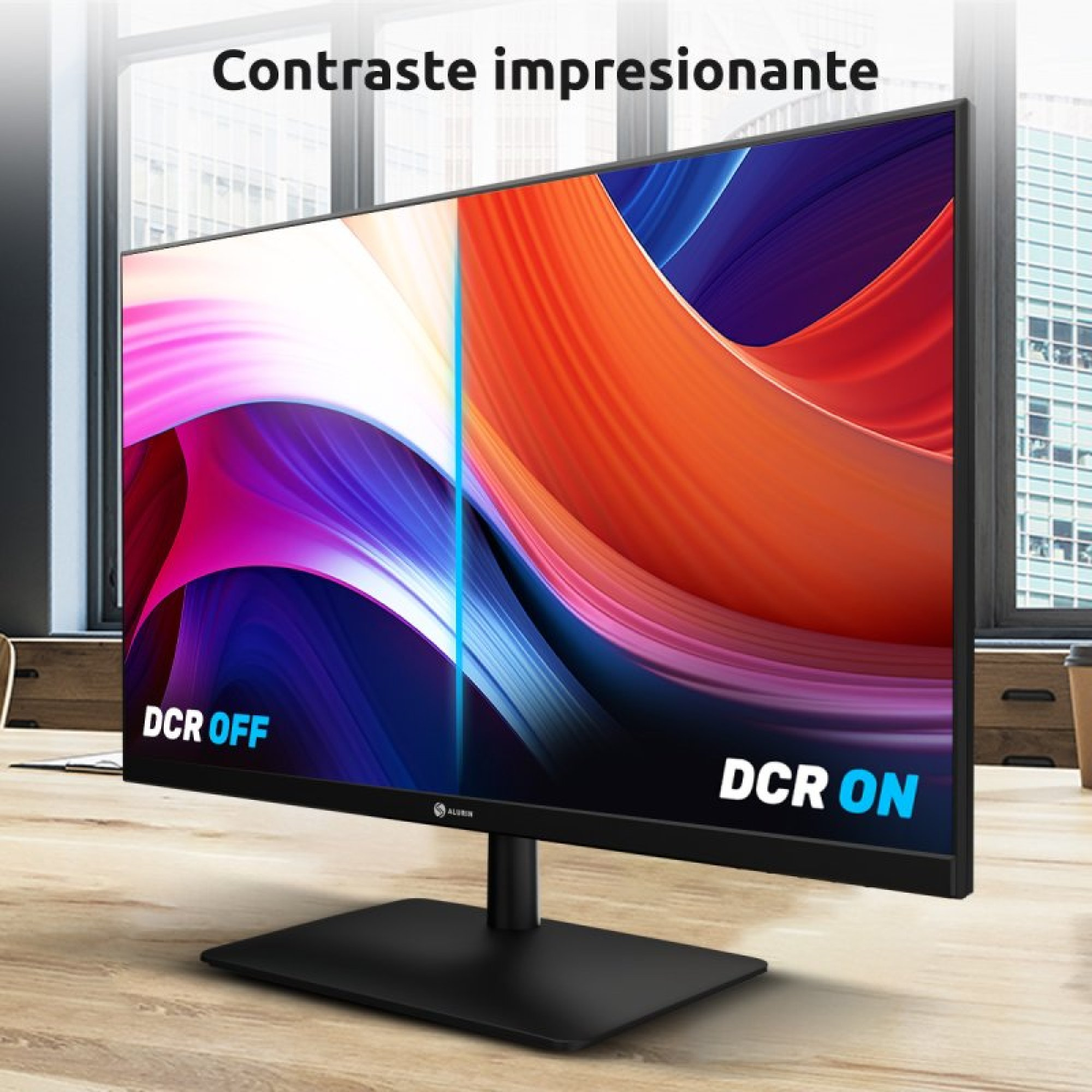 Un monitor mostra due immagini: DCR spento e DCR acceso. Colori vivaci.