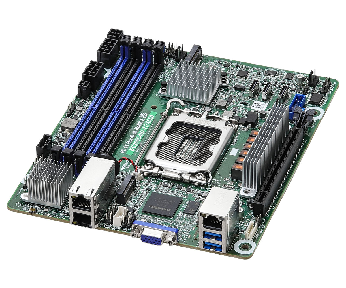 Una scheda madre verde con socket CPU, slot RAM e dissipatori.