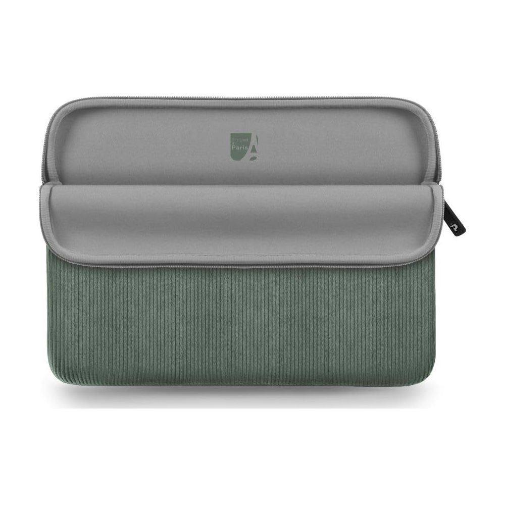 Una custodia per laptop grigia aperta con esterno in velluto a coste verde e un logo.