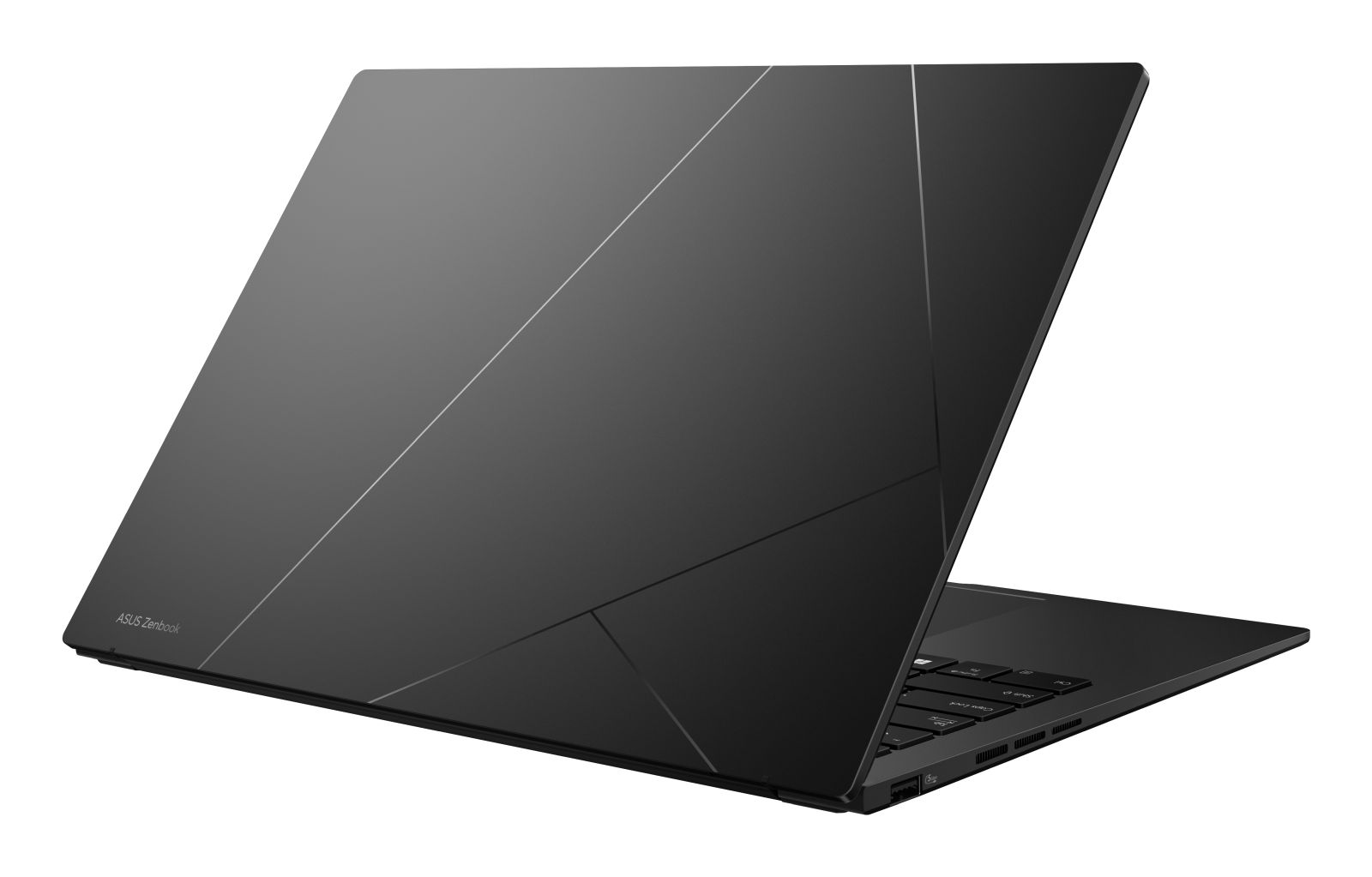 Schwarzer Asus Zenbook Laptop mit geometrischem Deckeldesign, auf weißem Hintergrund.