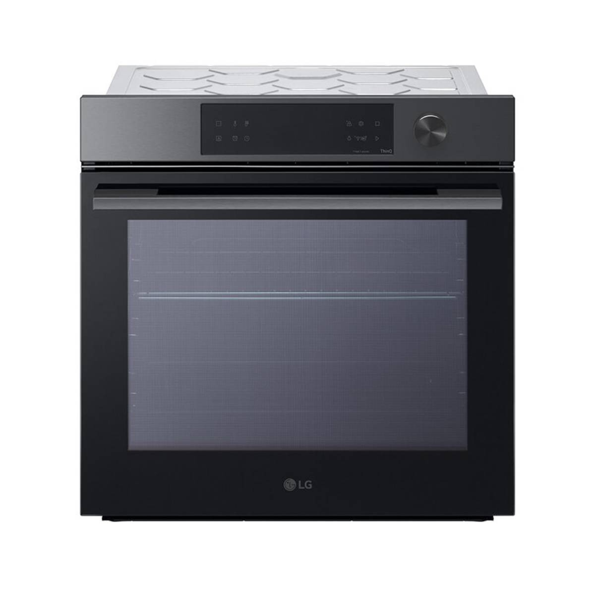Un moderno forno LG nero con pannello di controllo touch screen e maniglia in metallo.