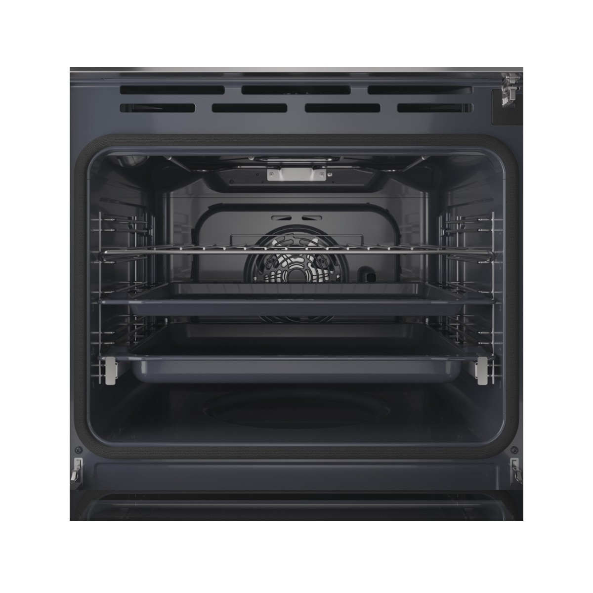 Vista interna di un forno vuoto con due griglie e una ventola.