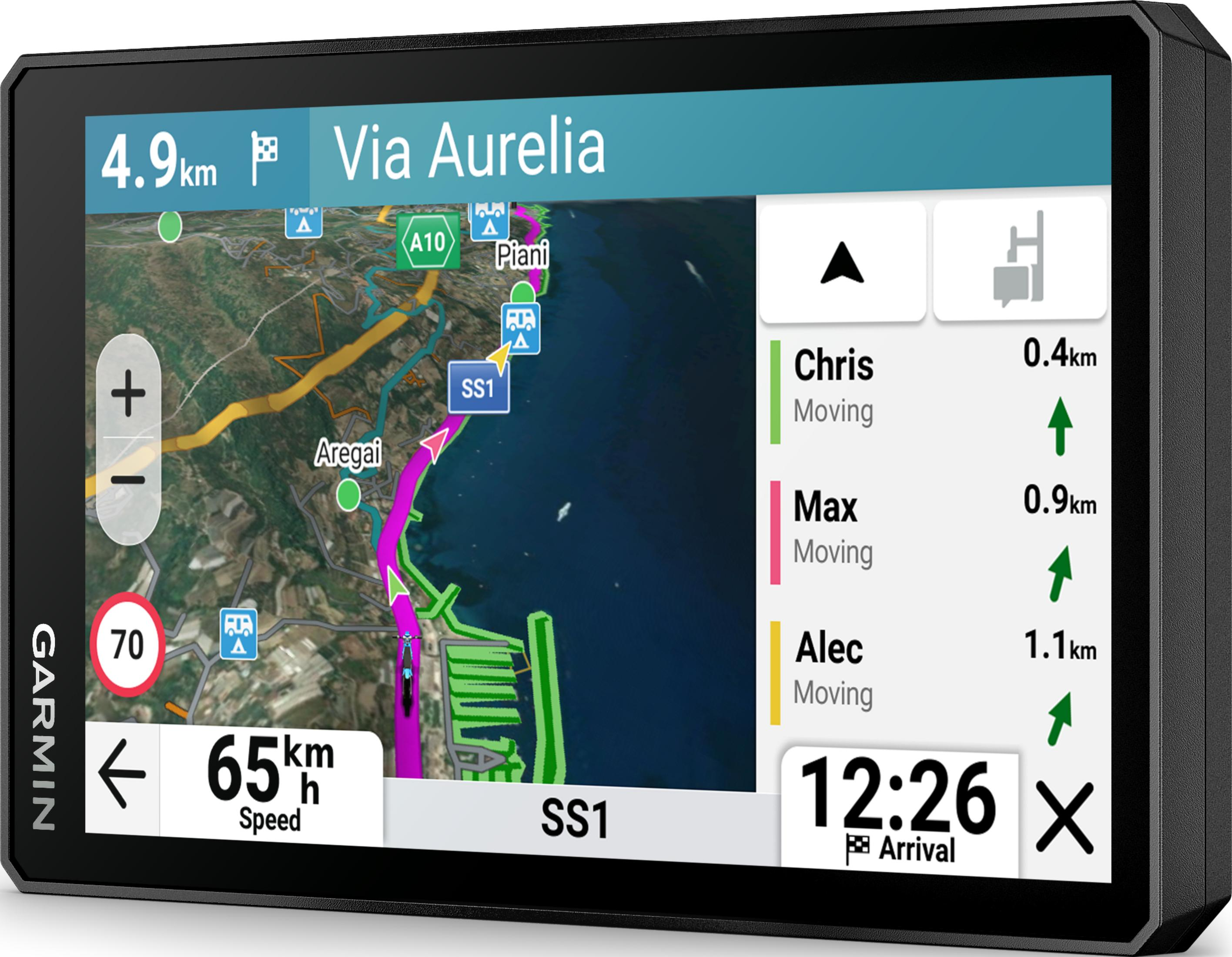 Garmin Navigationsgerät zeigt Karte mit Route Via Aurelia, Geschwindigkeit 65 km/h.