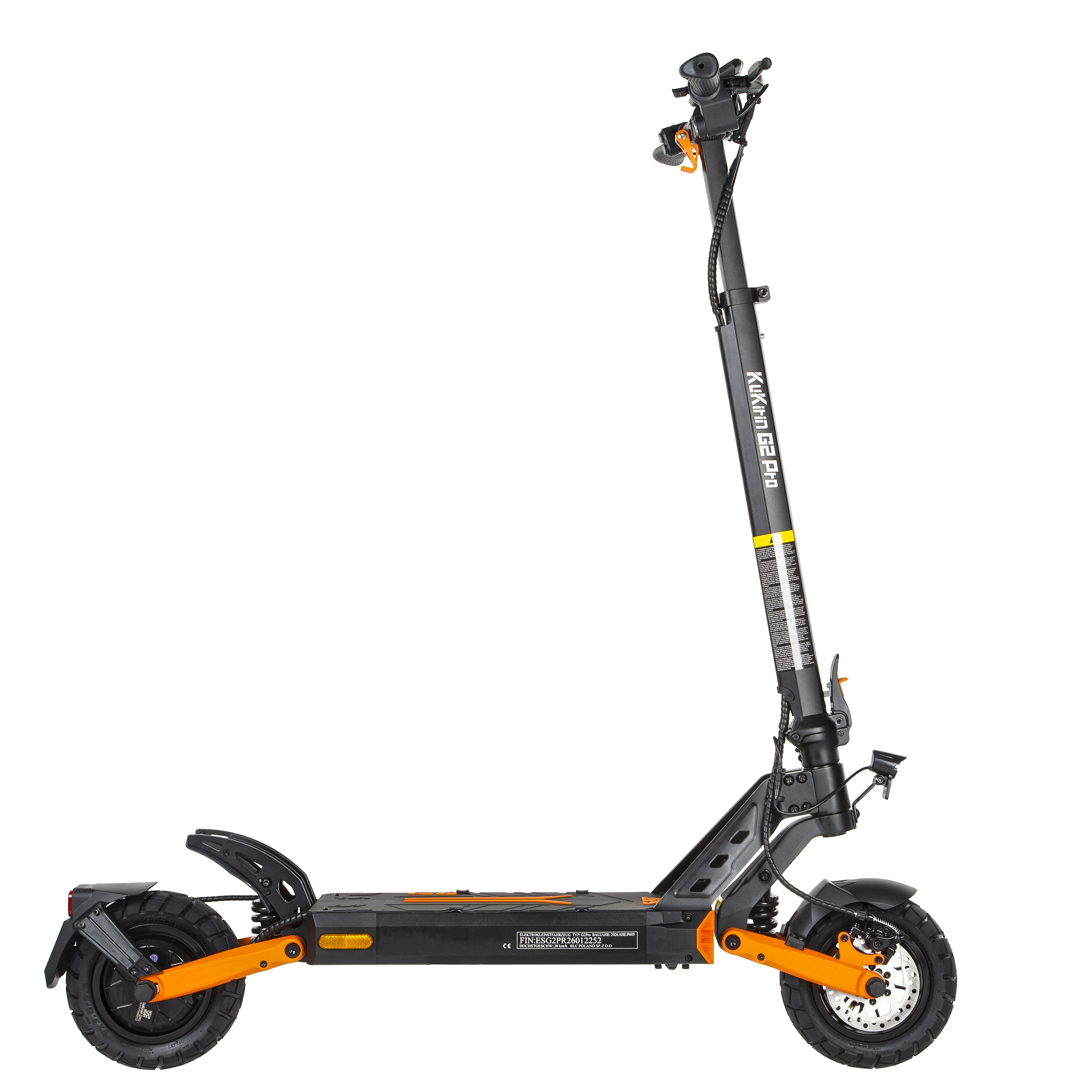 Schwarzer Elektroroller mit orangefarbenen Akzenten, auf weißem Hintergrund.