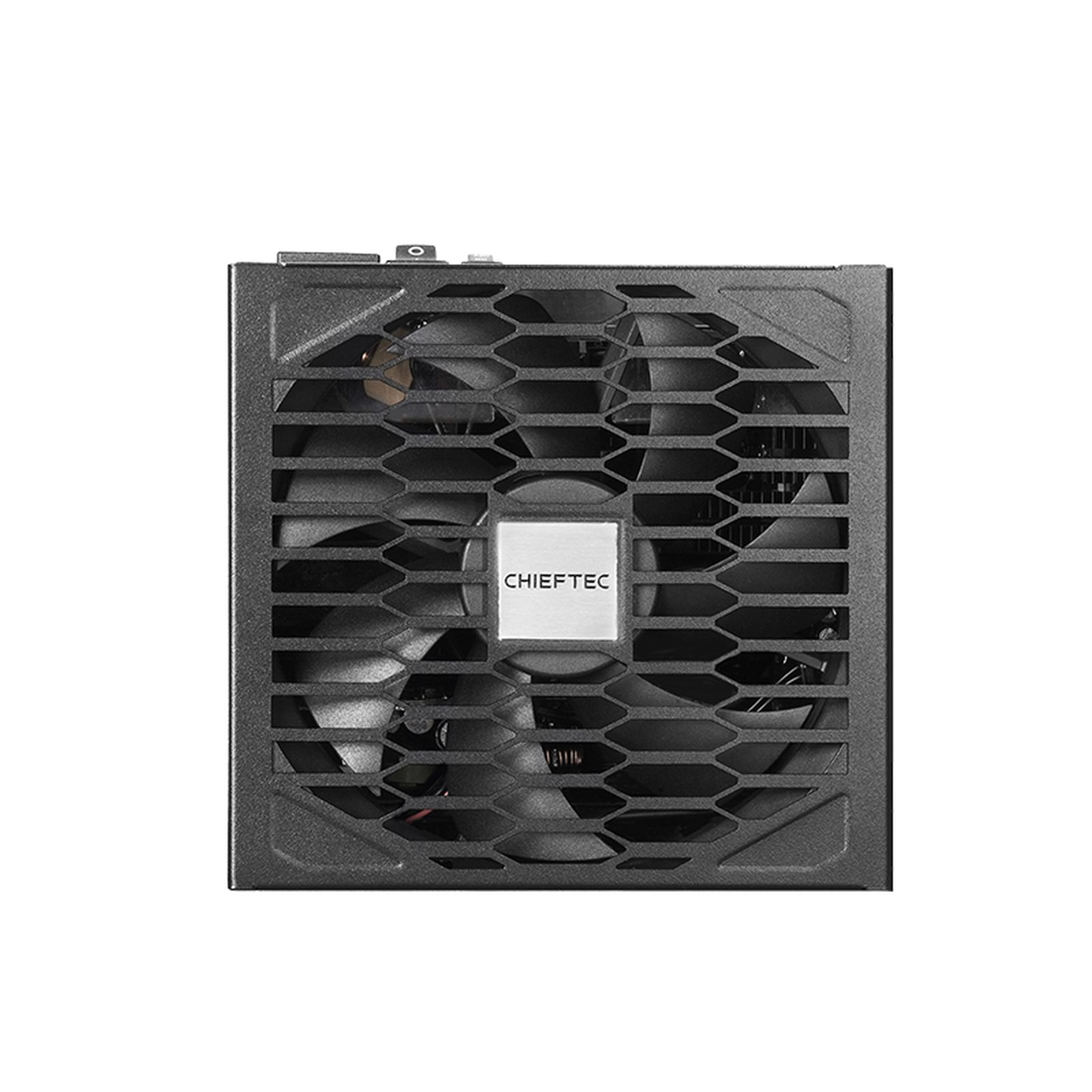 Un alimentatore con griglia nera e logo CHIEFTEC.