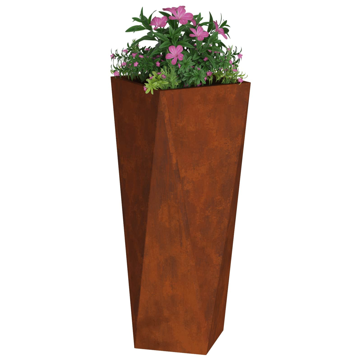 Un alto vaso di fiori color ruggine con design geometrico, pieno di fiori viola.