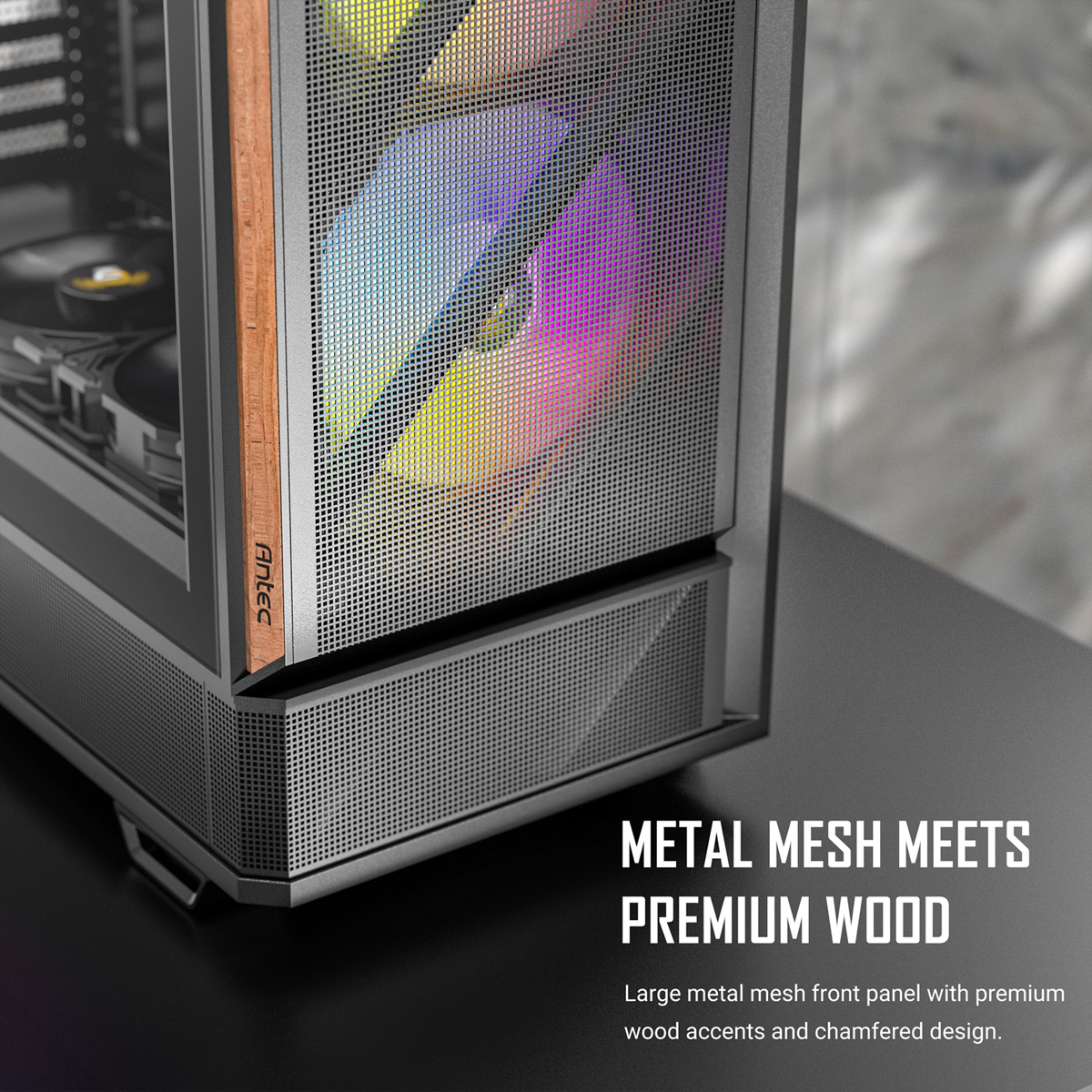 Una caja de PC con malla metálica y detalles de madera, ventiladores coloridos visibles.