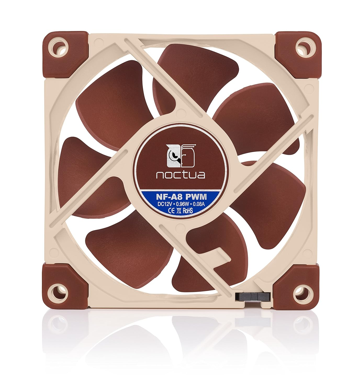 Ein beiger Computerlüfter mit braunen Rotorblättern und Noctua-Logo.