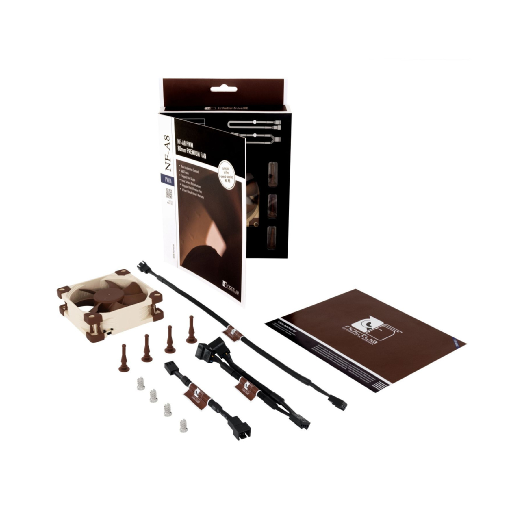 Noctua NF-A8 PWM Lüfter, Kabel, Schrauben und Handbuch auf weißem Grund.