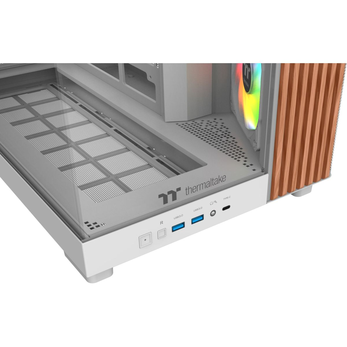 Computergehäuse mit Holzakzenten, RGB-Lüfter und vorderen USB-Anschlüssen.
