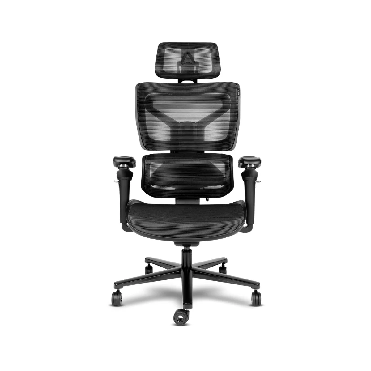 Una sedia da ufficio ergonomica nera con schienale in rete e braccioli regolabili.
