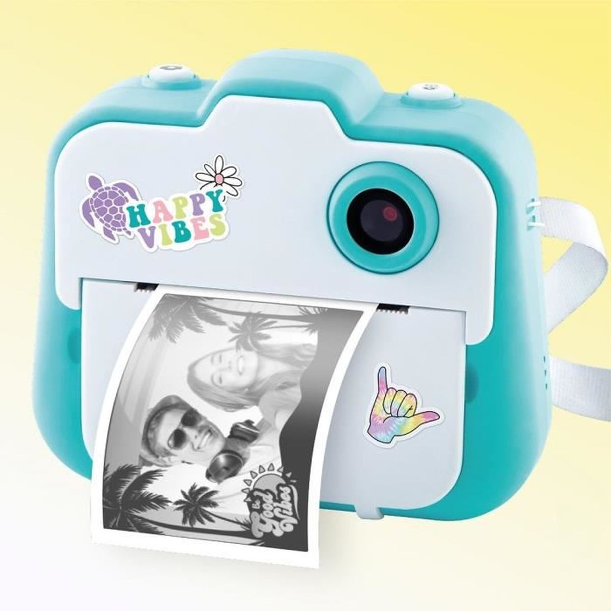 Una fotocamera istantanea azzurra con adesivi, che stampa una foto.