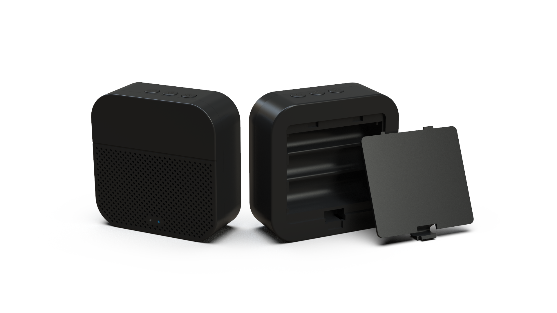 Twee zwarte Bluetooth-luidsprekers naast elkaar, één met het batterijcompartiment open.