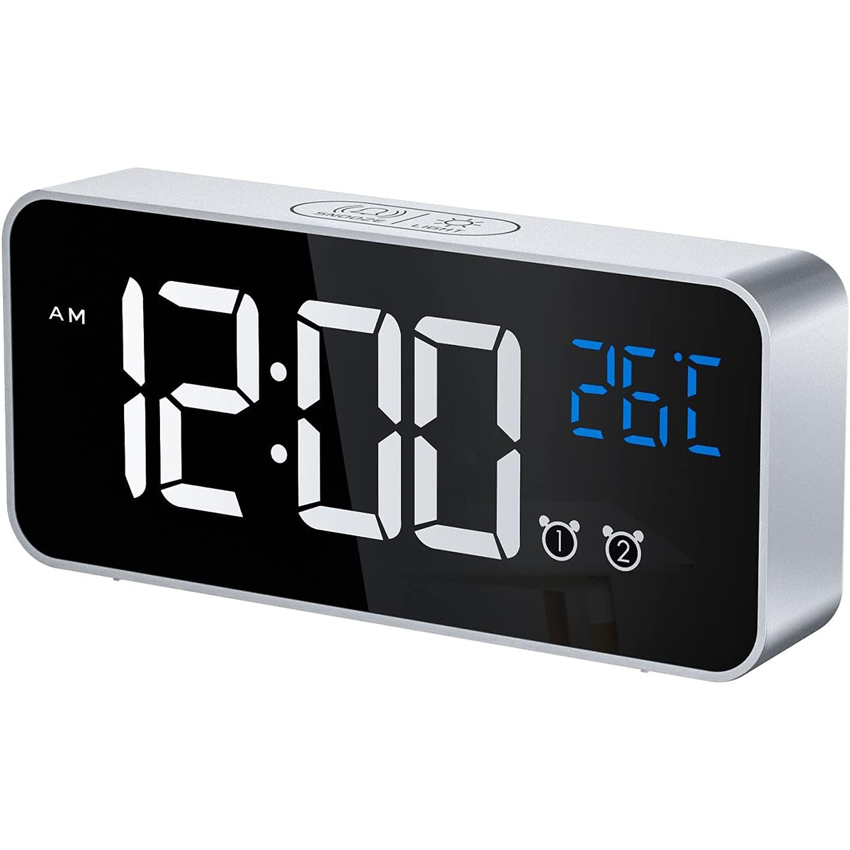 Digitaler Wecker zeigt 12:00 Uhr und 26C. Hat Schlummer- und Lichttasten.
