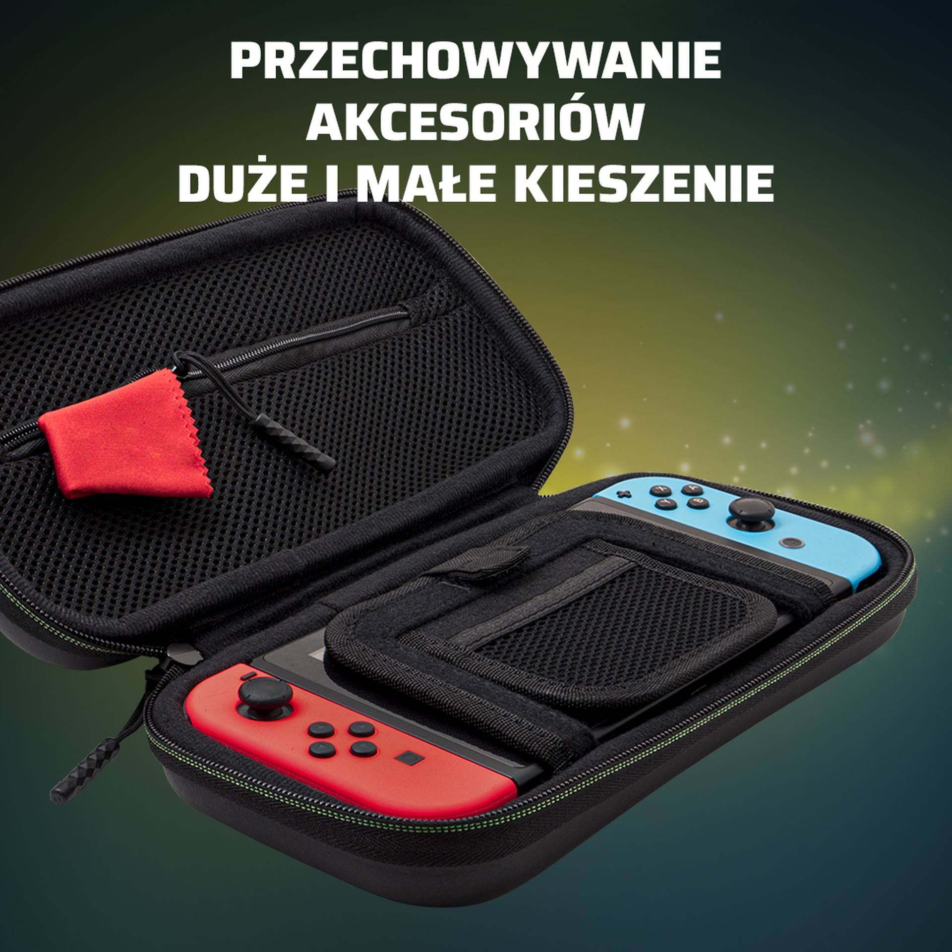 Un estuche negro abierto con un Nintendo Switch y controles rojos/azules.