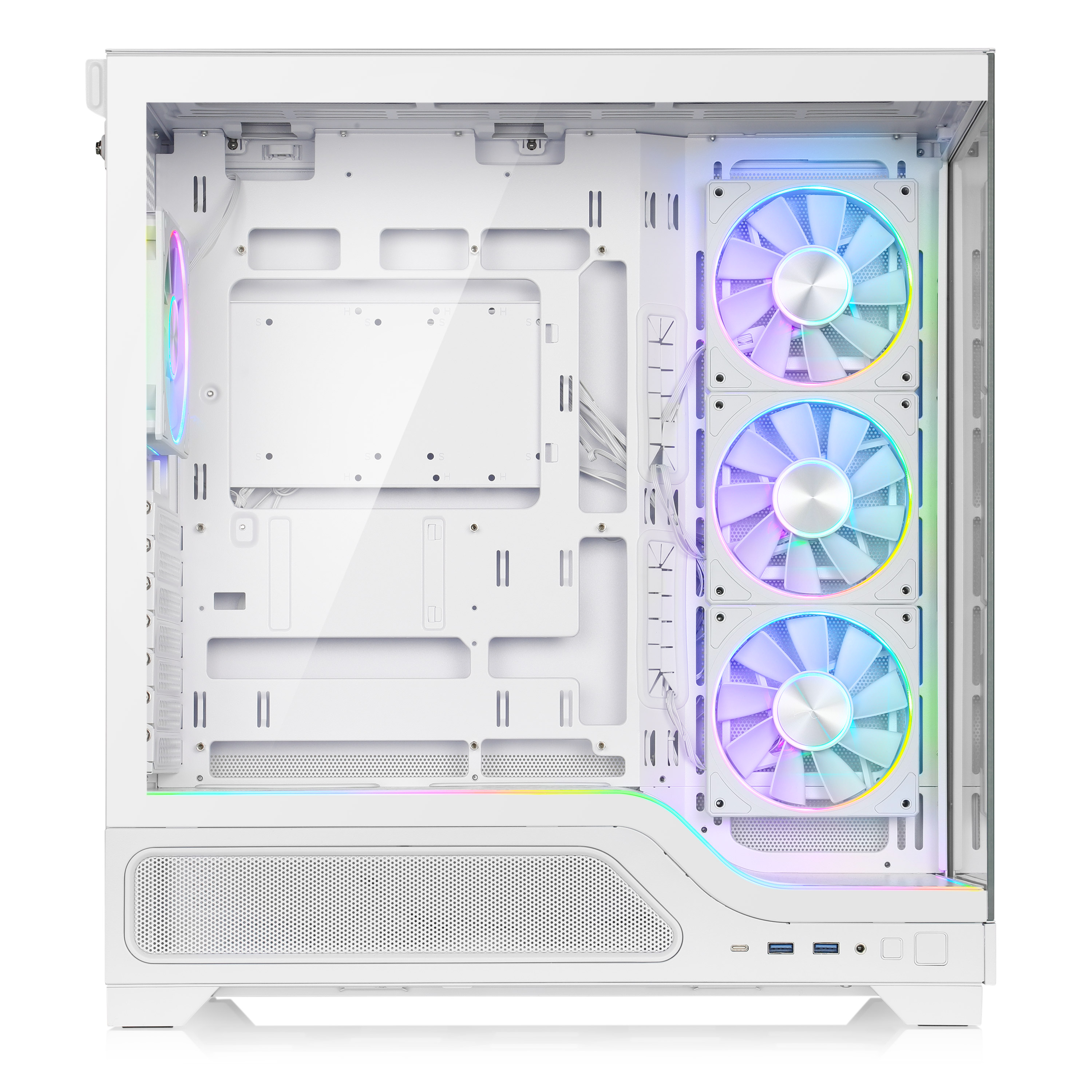 Ein weißes Computergehäuse mit beleuchteten Lüftern und Anschlüssen.