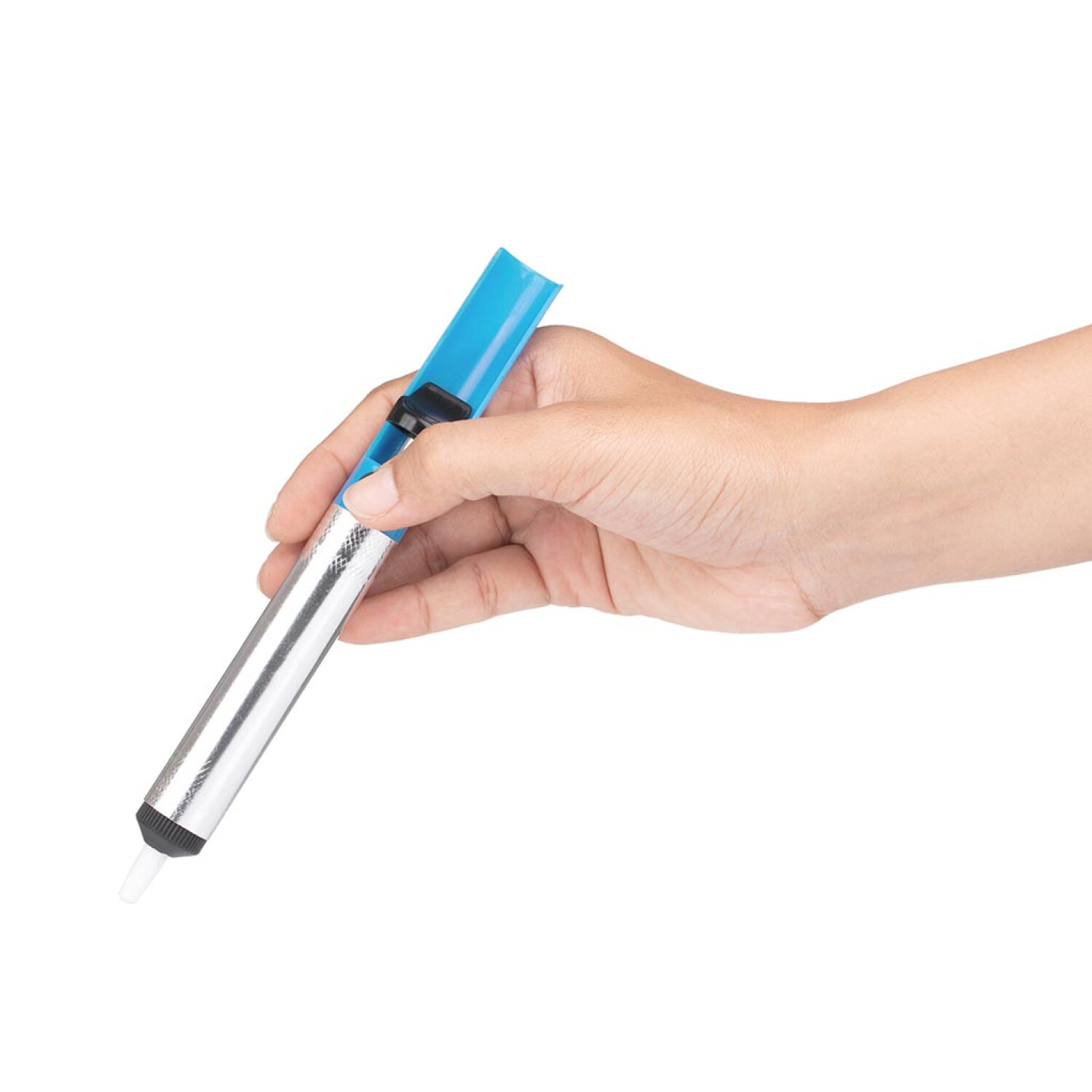Una mano tiene una pompa dissaldante argento e blu.