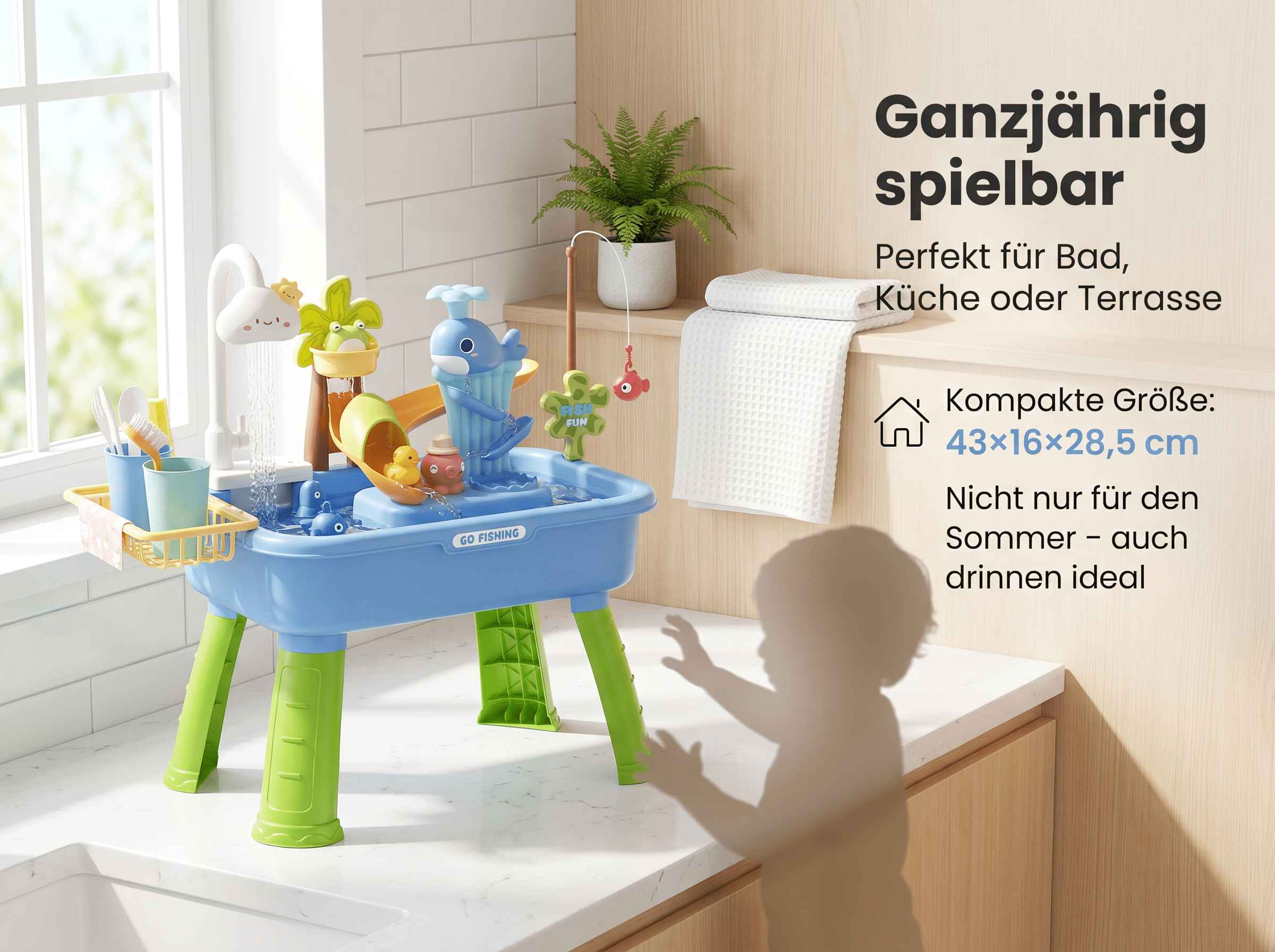 Ein blaues Spielzeug-Waschbecken mit grünen Beinen und Wasser spielen.