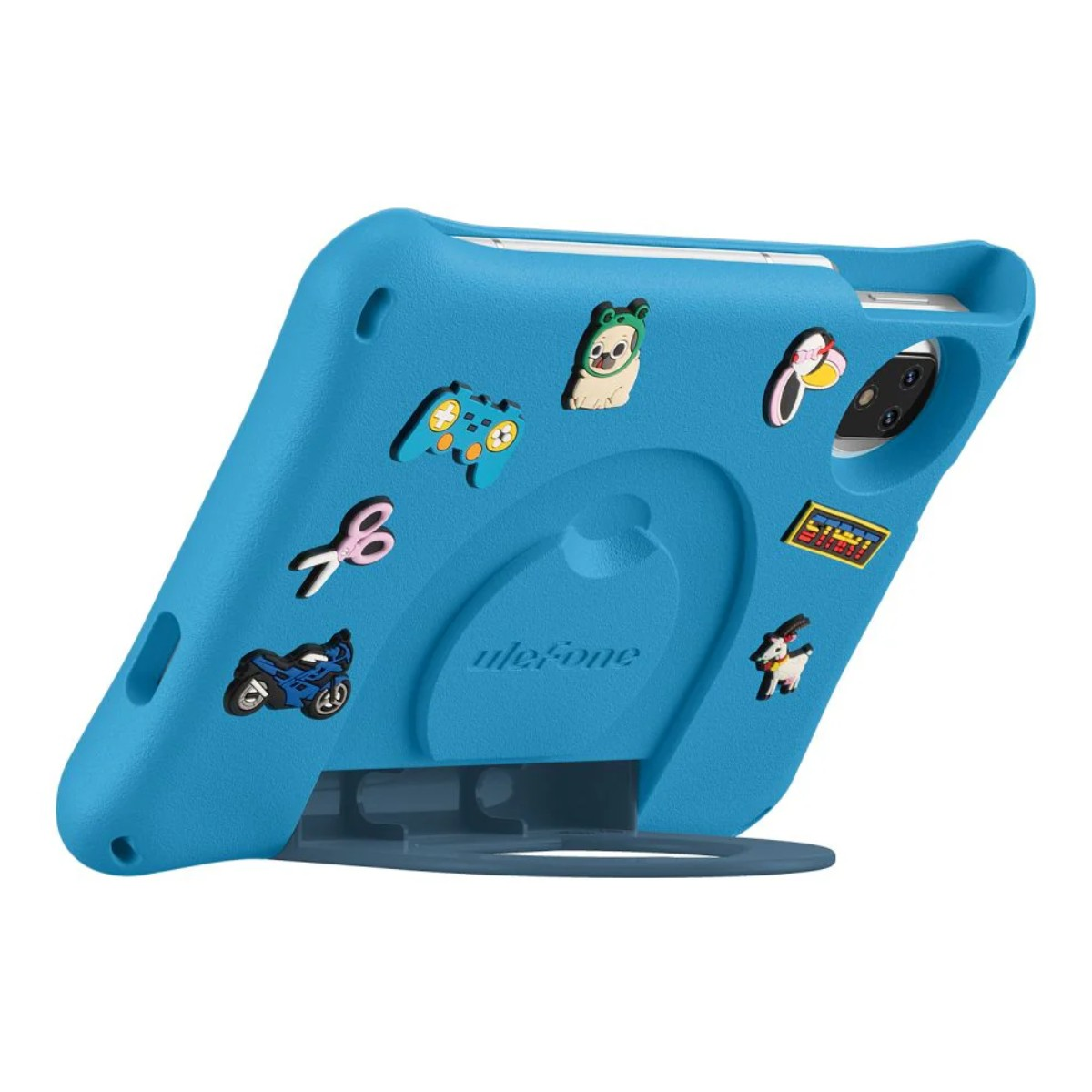 Un tablet blu con supporto in gomma e adesivi, tra cui una moto giocattolo.