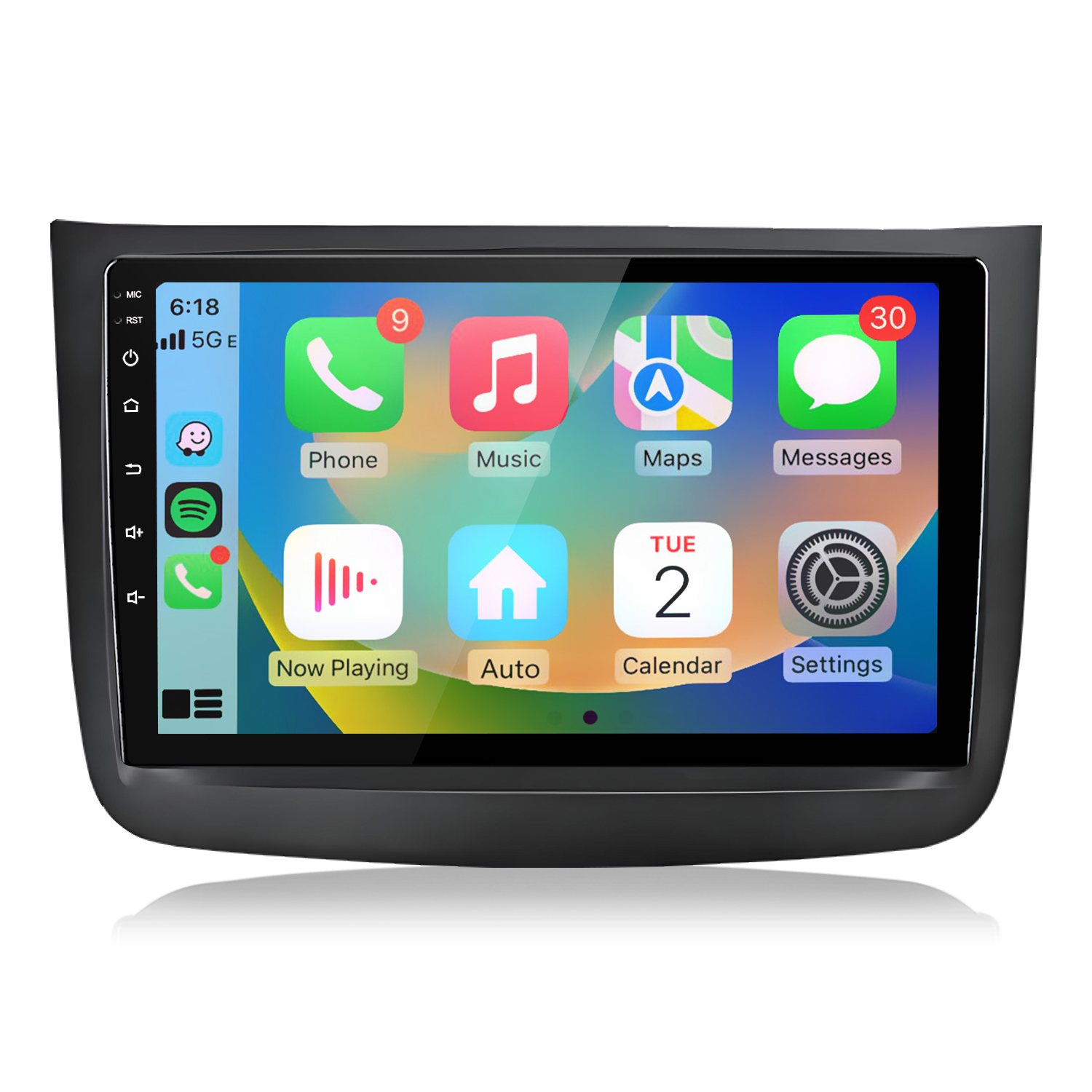 Ekran systemu multimedialnego samochodu z ikonami Telefon, Muzyka, Mapy, Wiadomości, Odtwarzane, Auto, Kalendarz, Ustawienia.