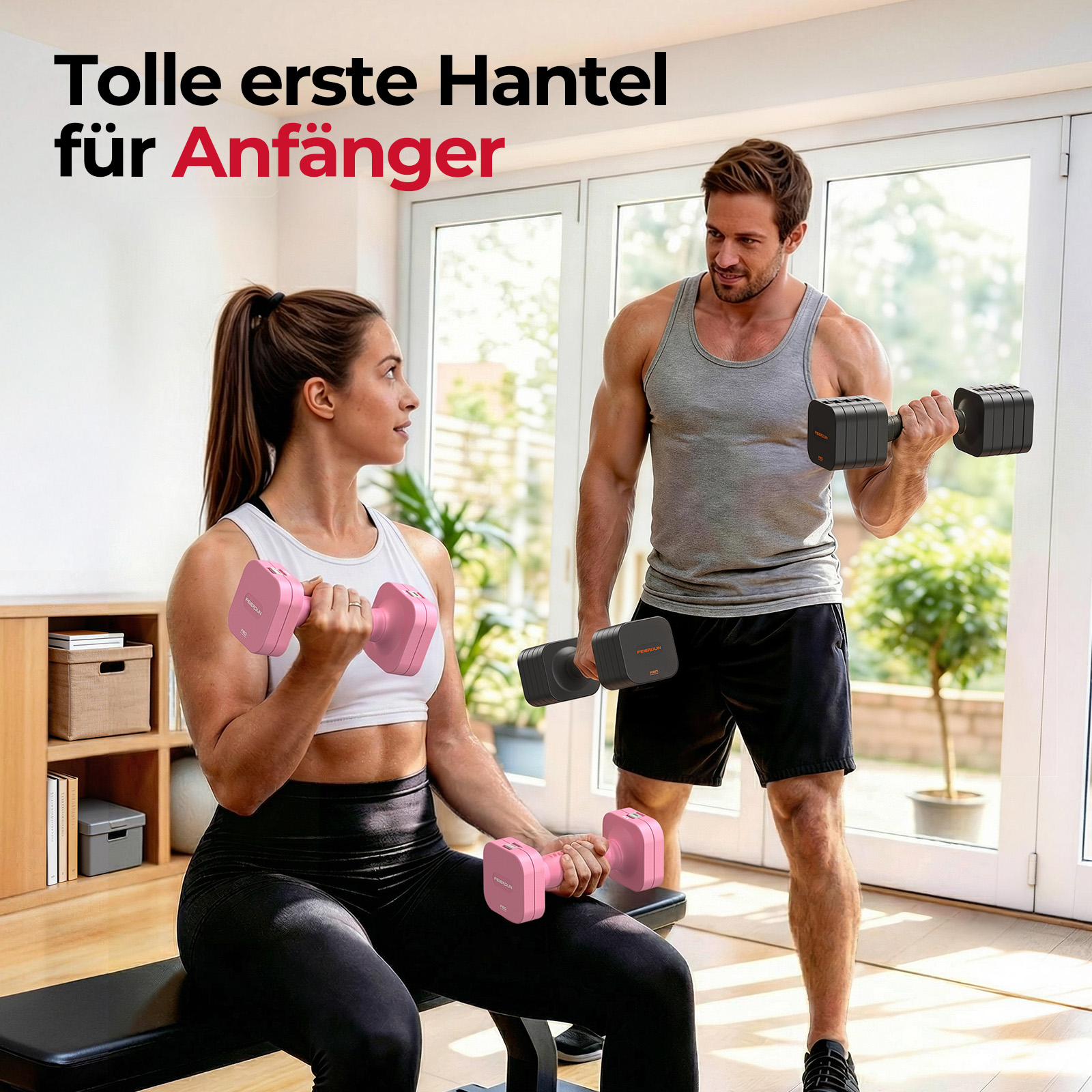 Mann hebt schwarze Hantel, Frau hält pinke Hantel auf Trainingsbank.
