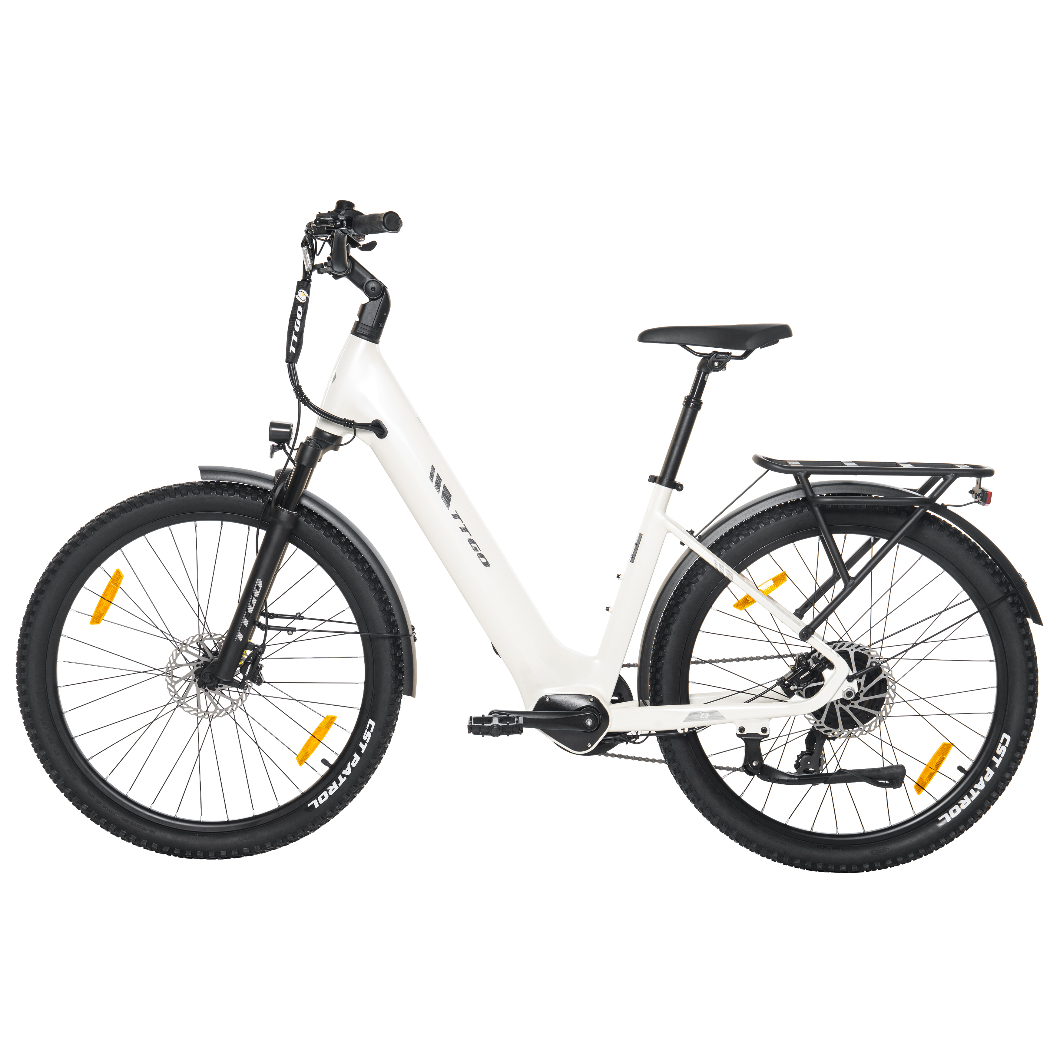 Una bicicletta elettrica bianca con pneumatici neri e portapacchi posteriore.