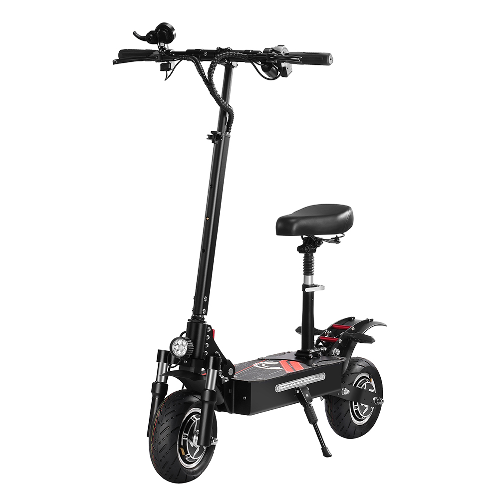 Uno scooter elettrico nero con sedile, fanale anteriore e pneumatici larghi.