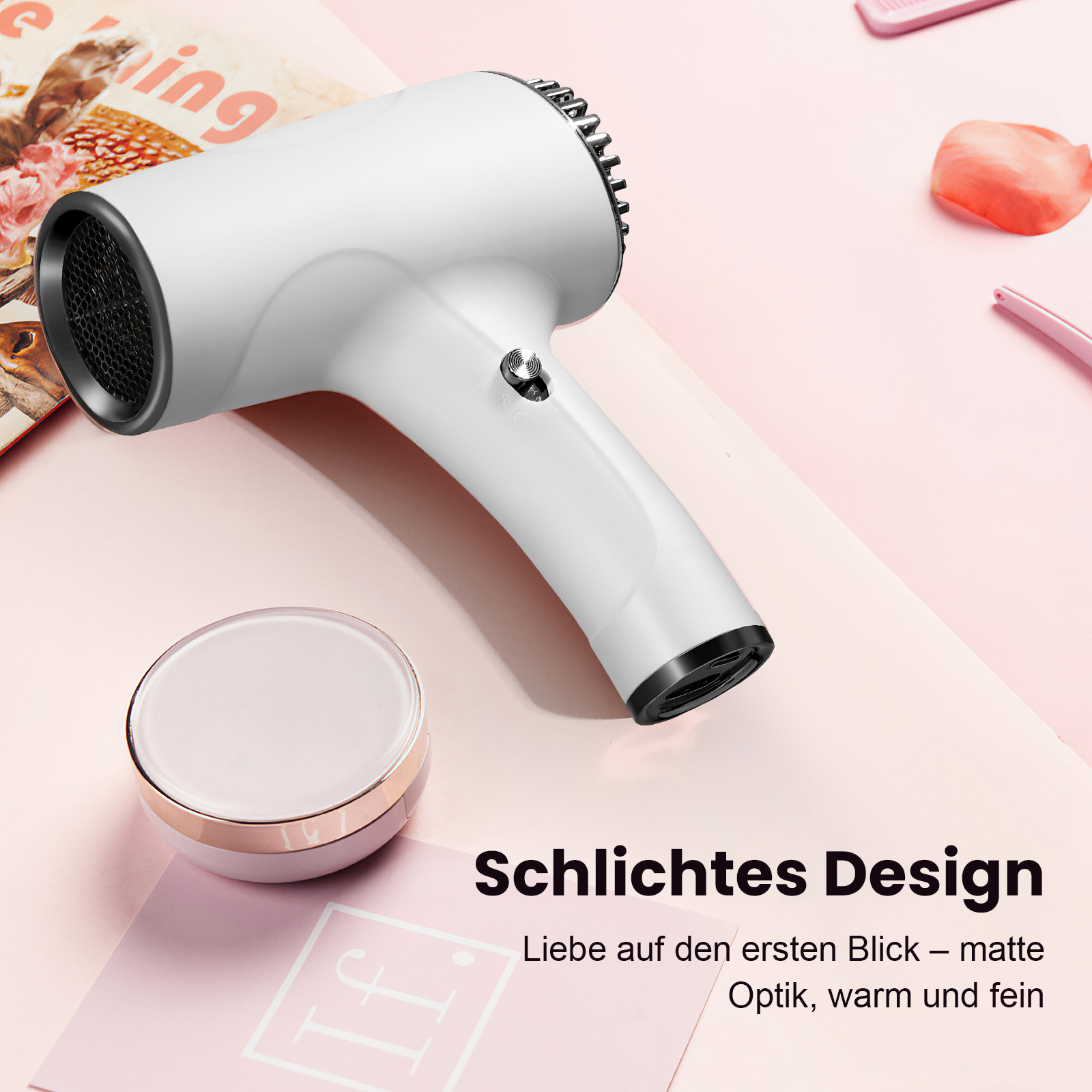 Ein weißer Haartrockner liegt neben einer Dose und einem Magazin auf rosa Untergrund.