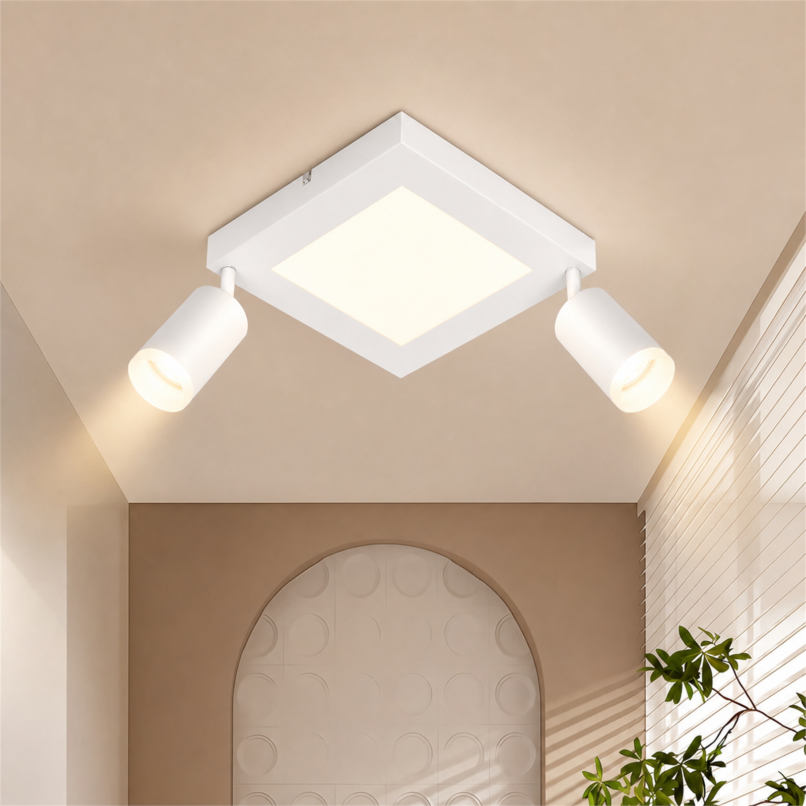 Lampada da soffitto bianca con due faretti orientabili su base quadrata.