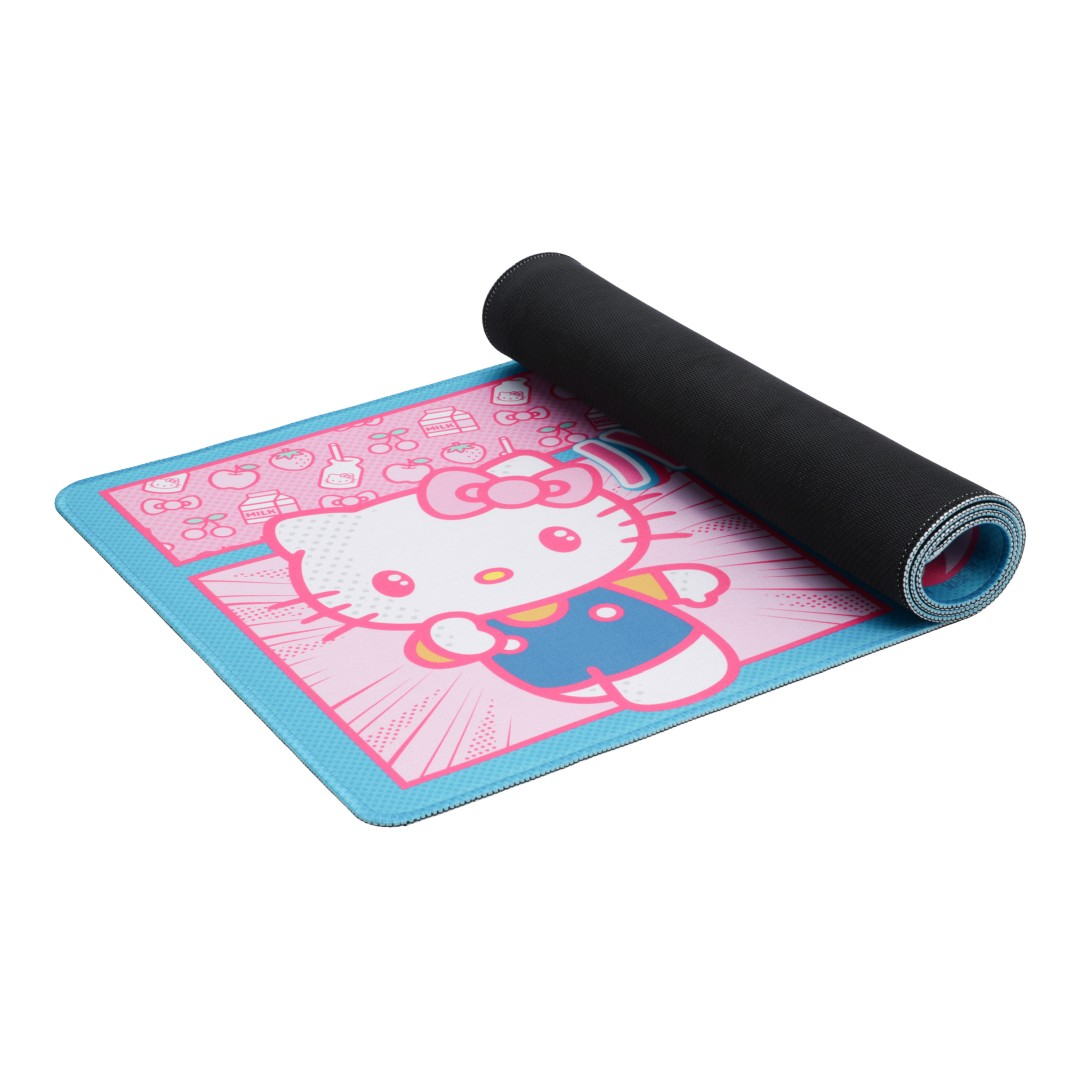 Mata Hello Kitty z różowym tłem i motywami jedzenia. Częściowo zwinięta.