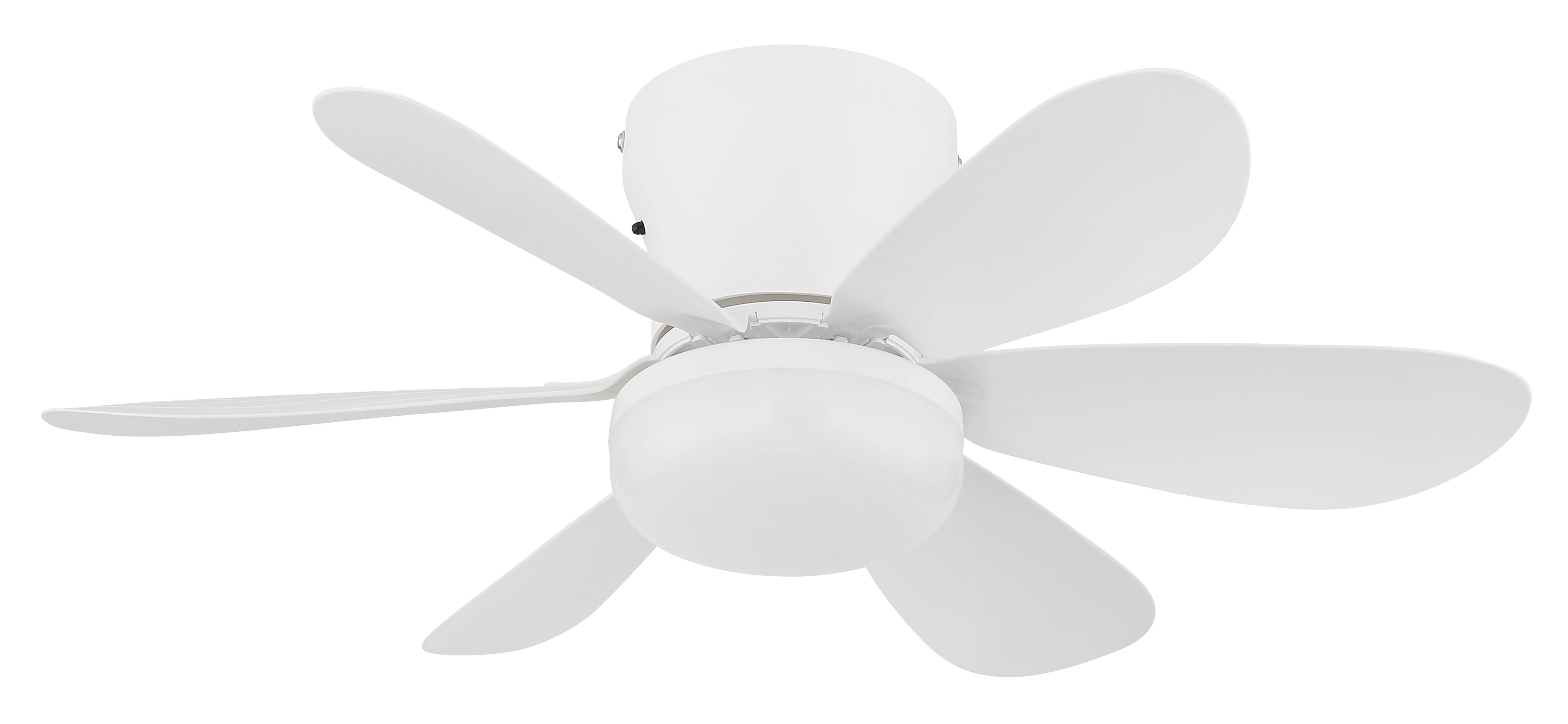 Ein weier Deckenventilator mit fünf Propellern und integriertem Licht.
