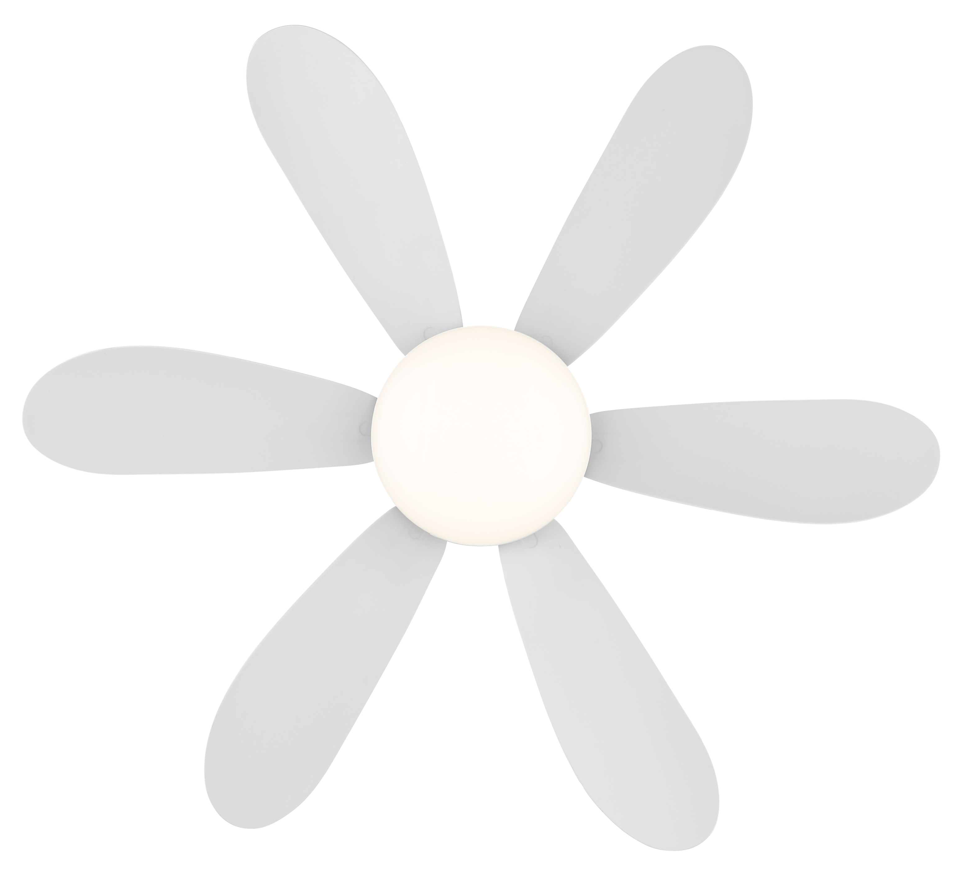 Ein weißer Deckenventilator mit sechs Blütenblatt-förmigen Flügeln und einer runden Lampe.