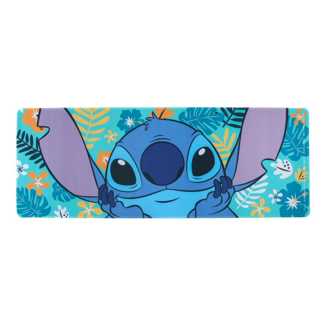 Niebieski Stitch z fioletowymi uszami na tropikalnym tle kwiatowym.